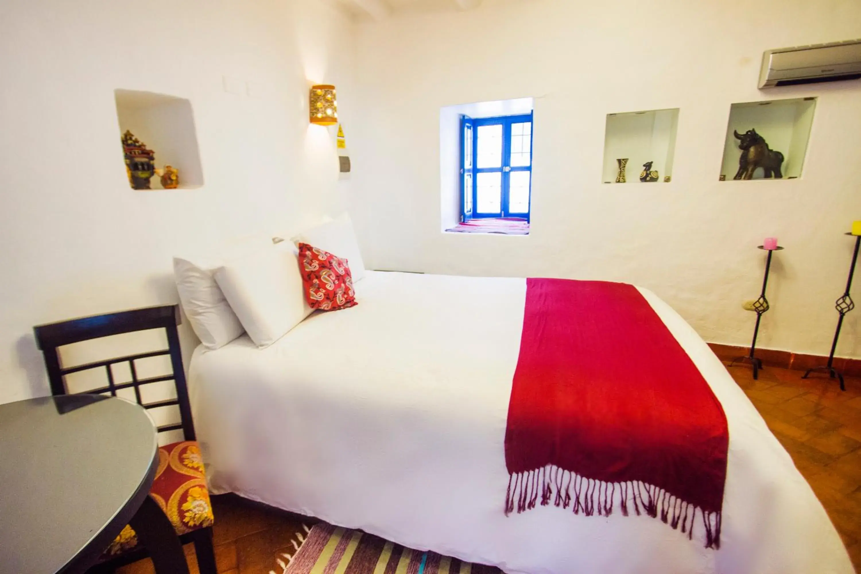 Bed in Rumi Wasi Bed in Rumi Wasi