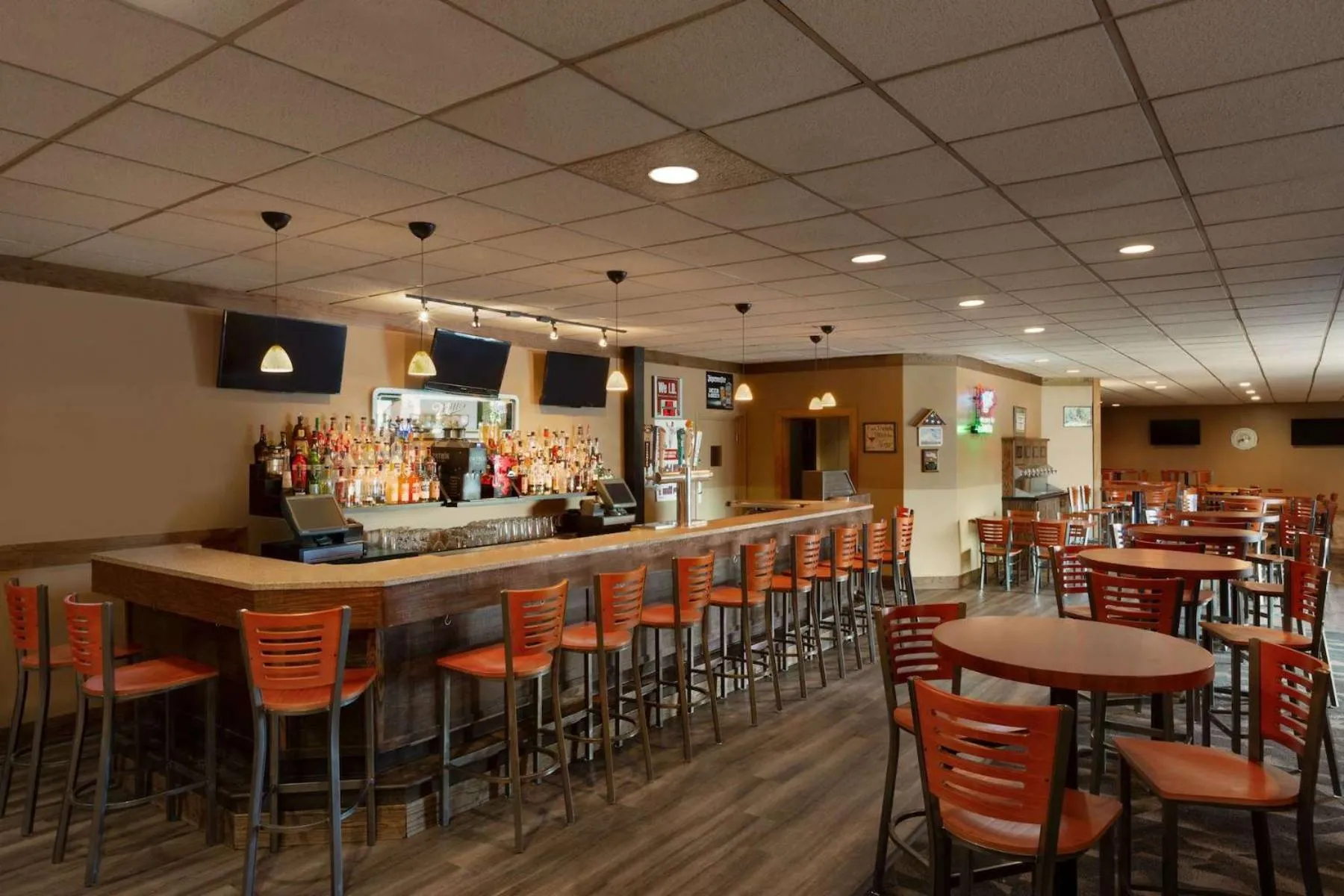 Lounge or bar in Ramada by Wyndham Fargo
