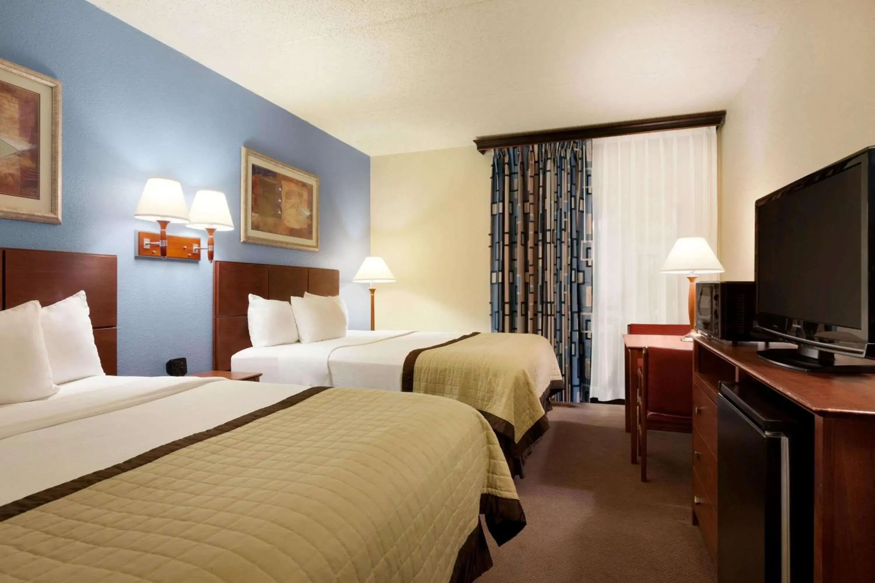 Photo of the whole room in Ramada by Wyndham Fargo Photo of the whole room in Ramada by Wyndham Fargo