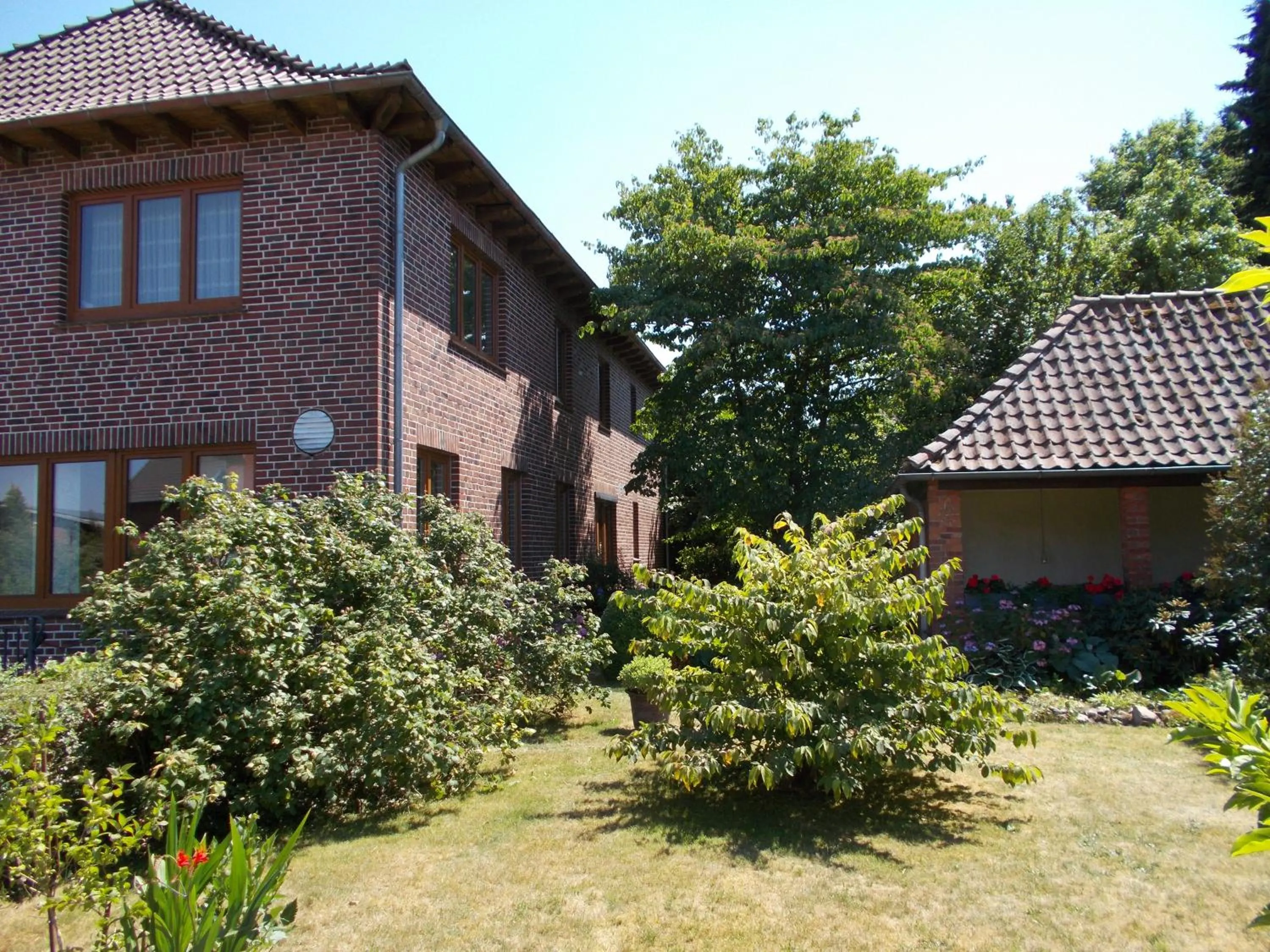 Property building in Lindenzimmer Stöcken