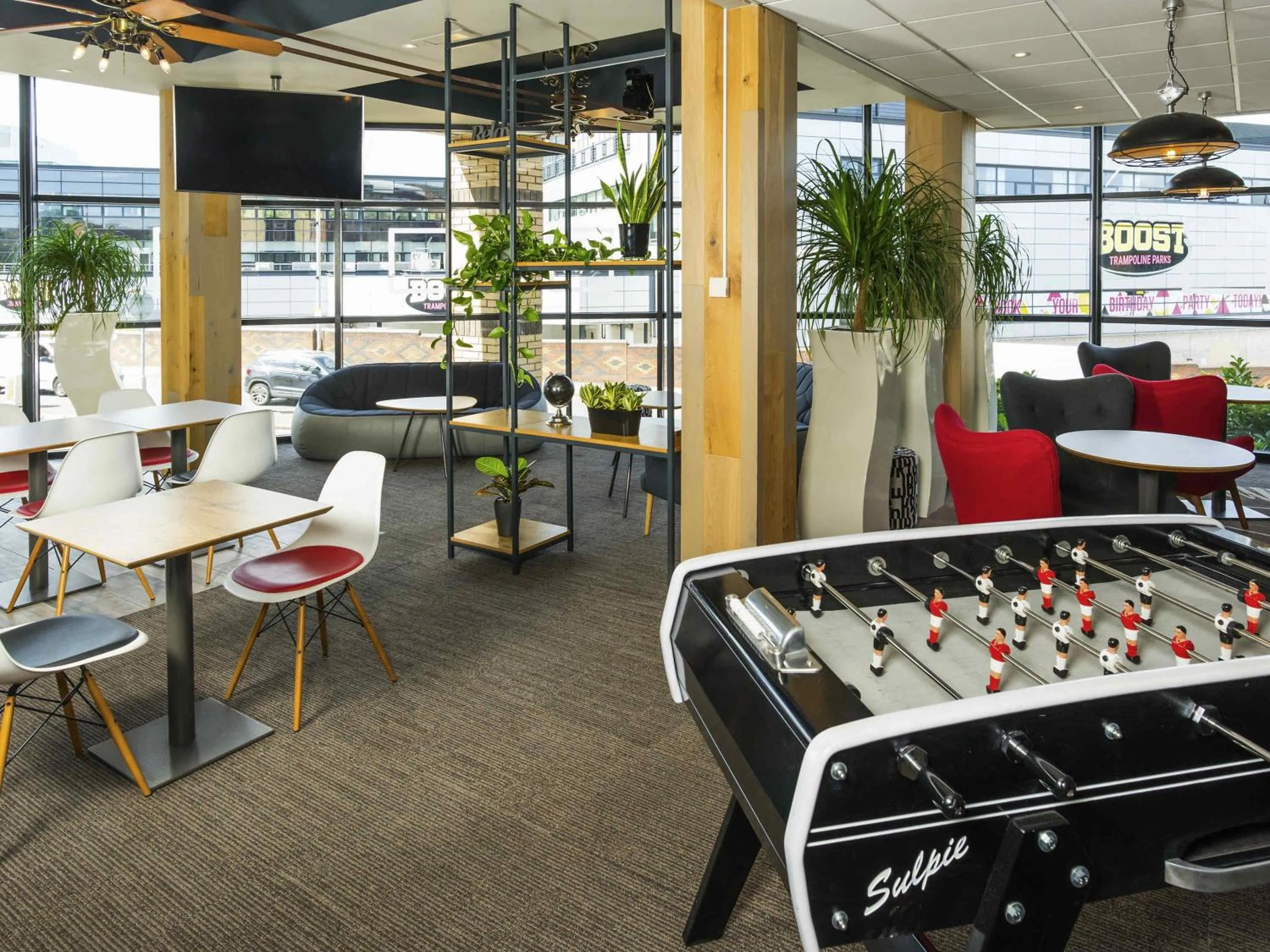 Lounge or bar in ibis Leicester