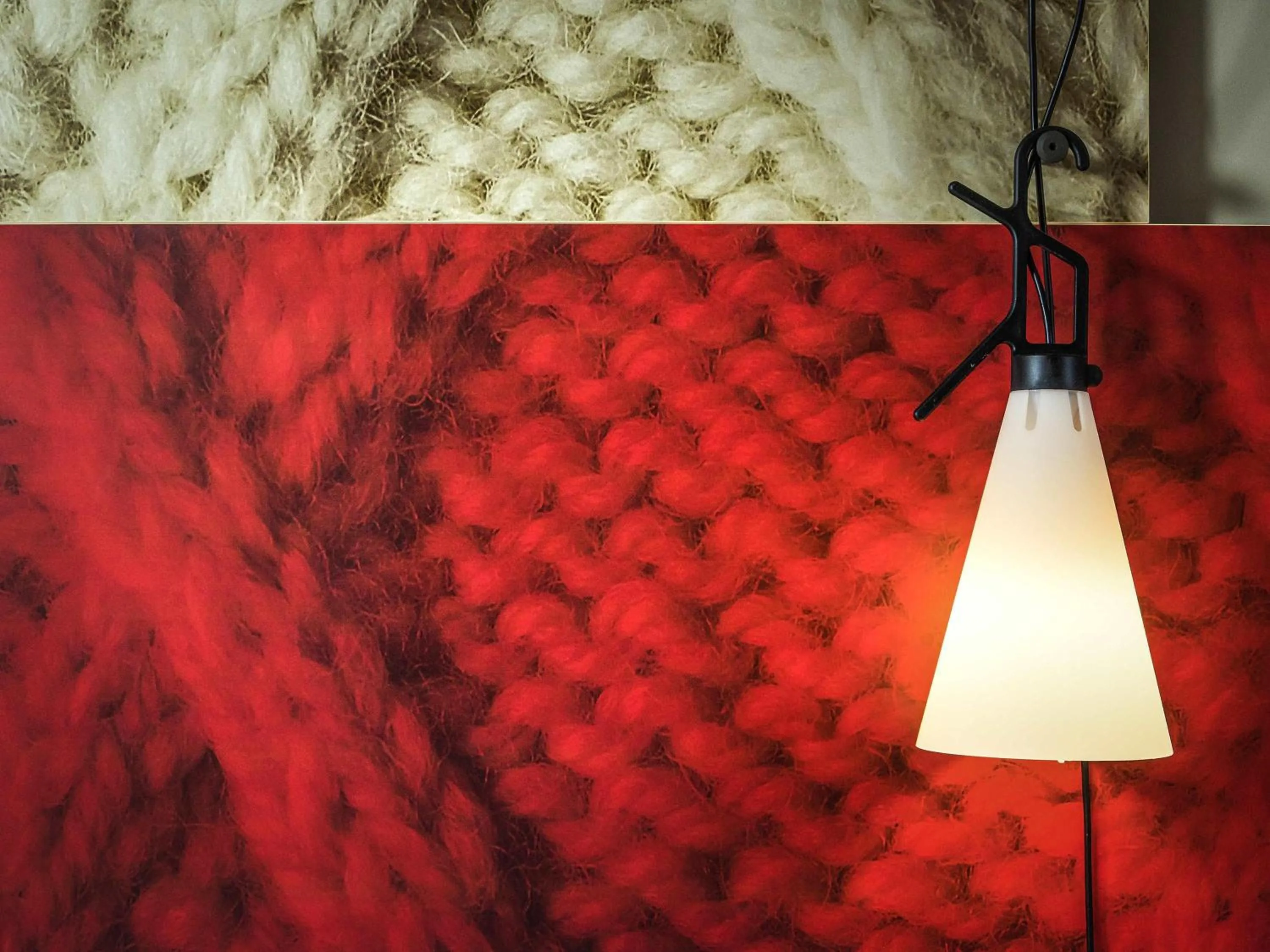 Bedroom in ibis Leicester