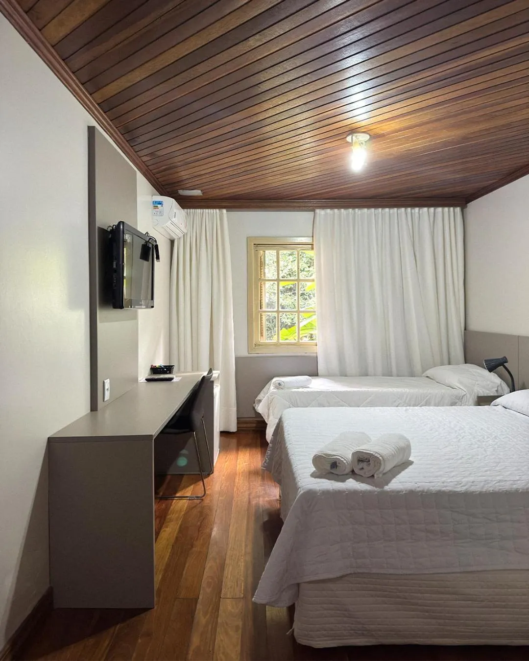 Bed in Letto Hotel Flores da Cunha