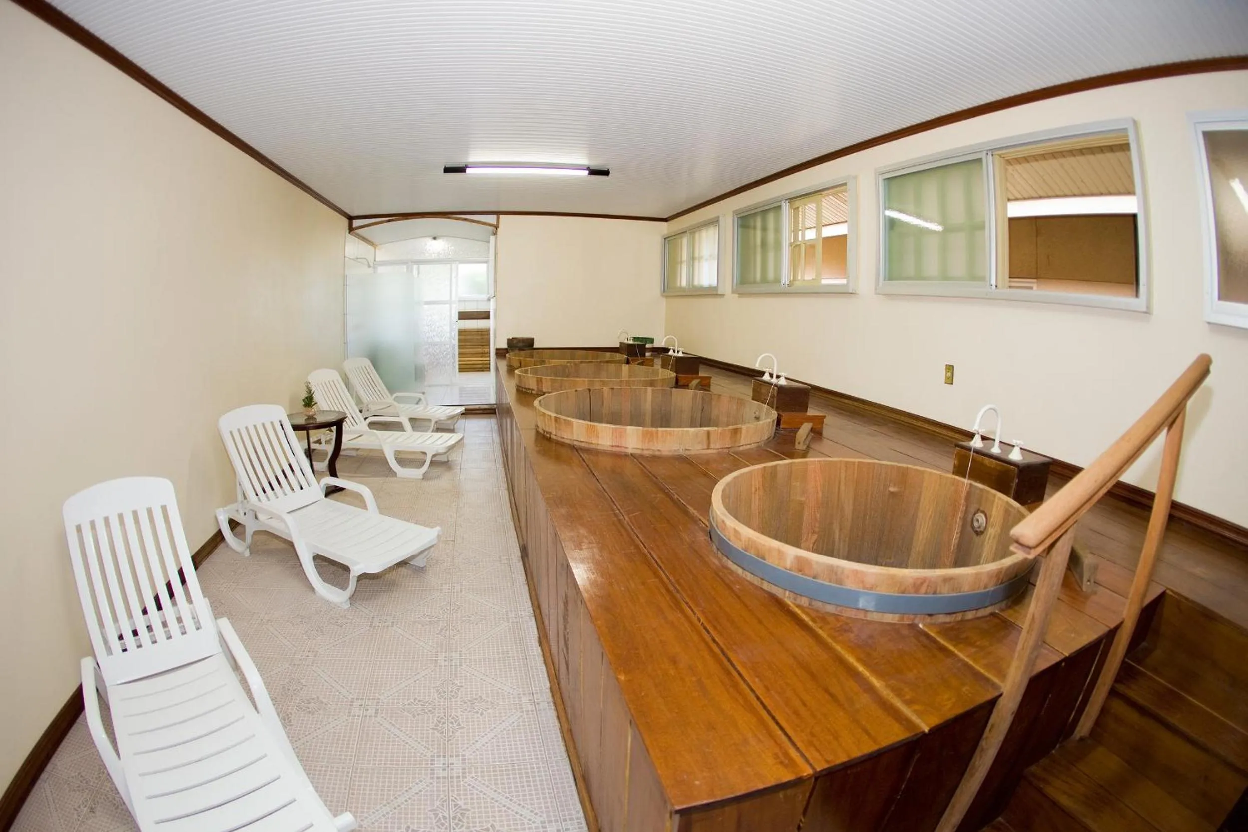 Public Bath in Letto Hotel Flores da Cunha