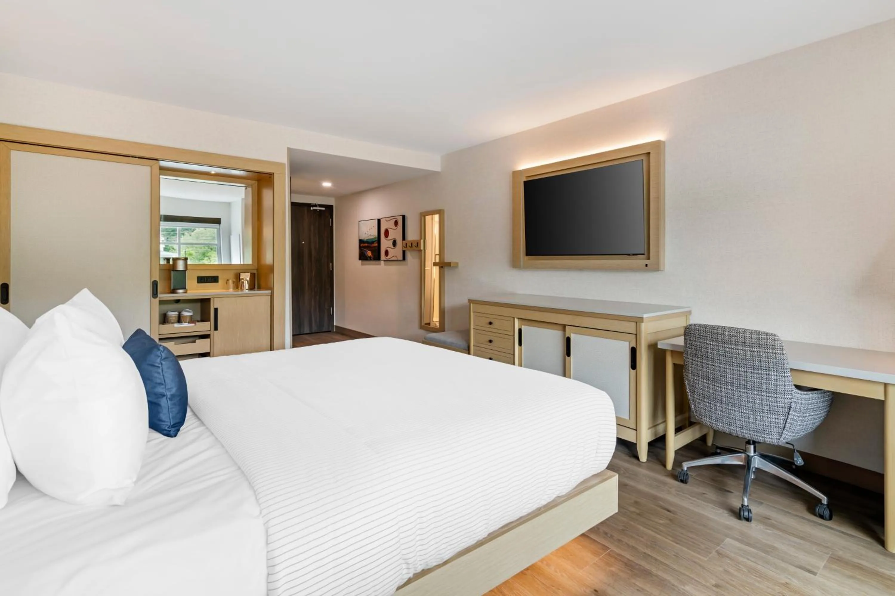 Bedroom, Bed in Cambria Hotel North Conway