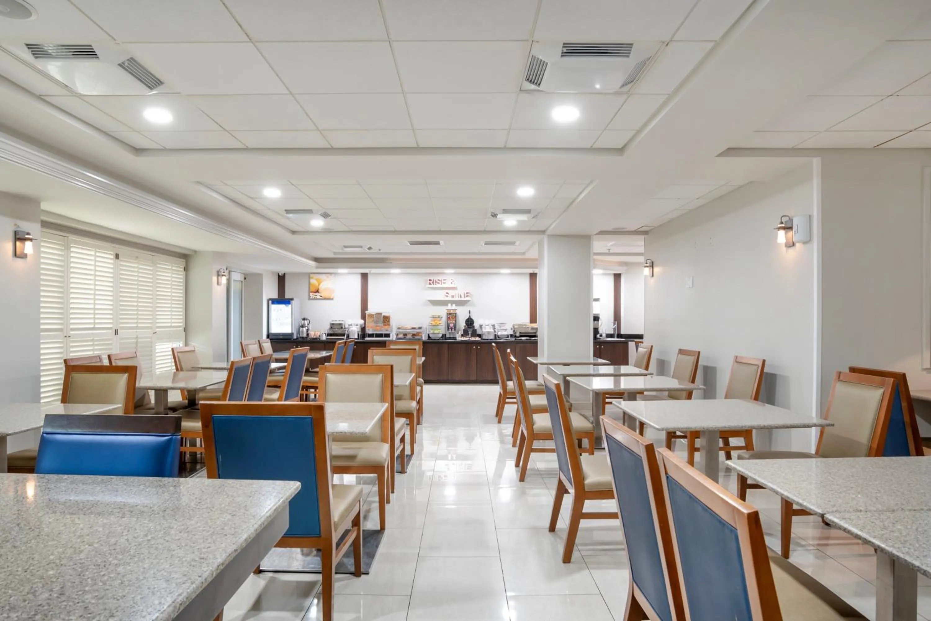 Comfort Inn & Suites New Orleans Airport North