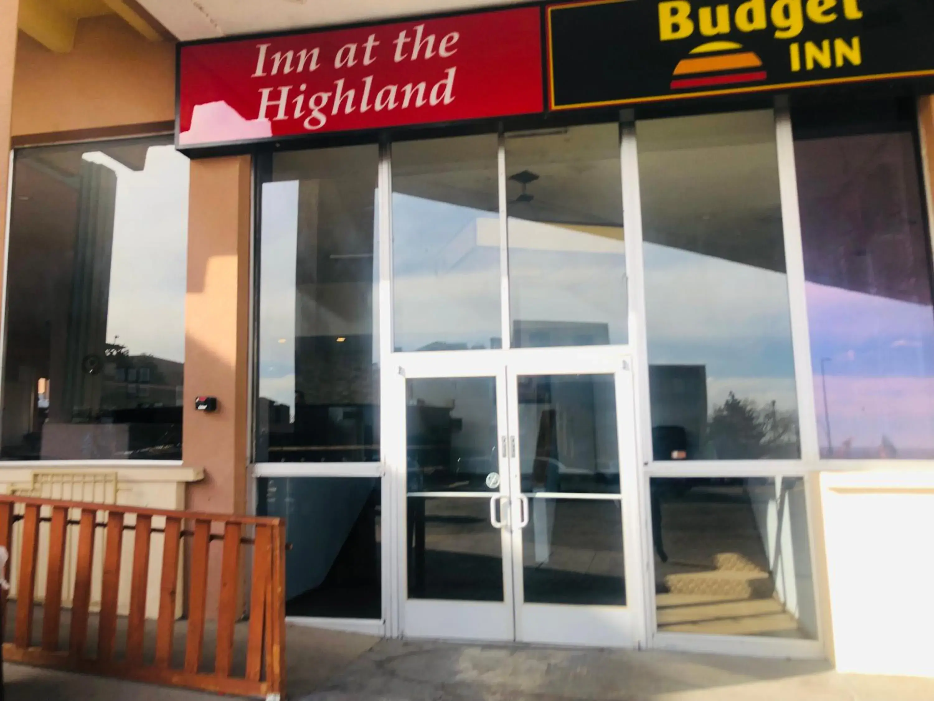 Facade/entrance in Budget Inn Denver Downtown Facade/entrance in Budget Inn Denver Downtown