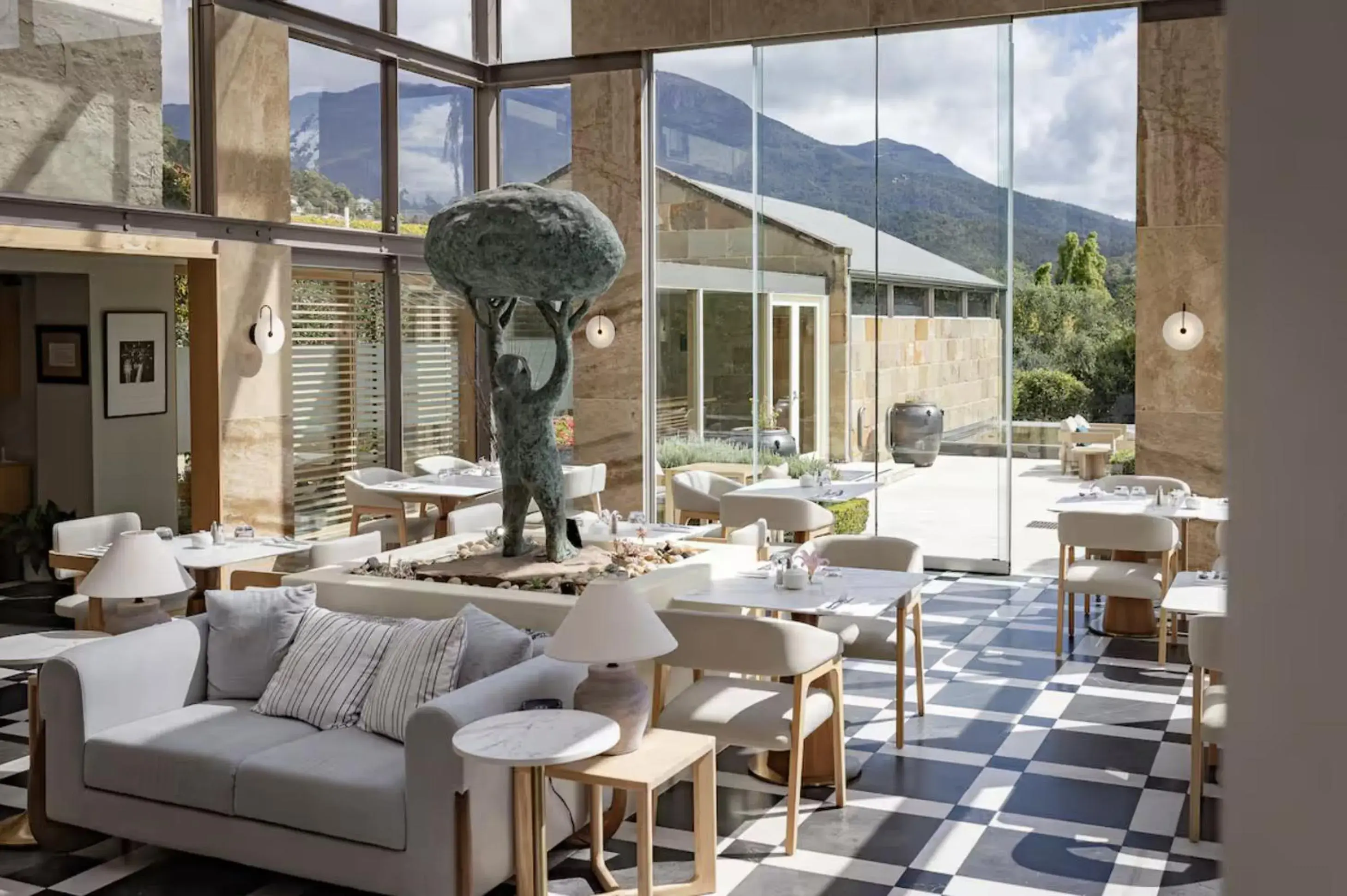 Restaurant/places to eat in Islington Hotel Restaurant/places to eat in Islington Hotel