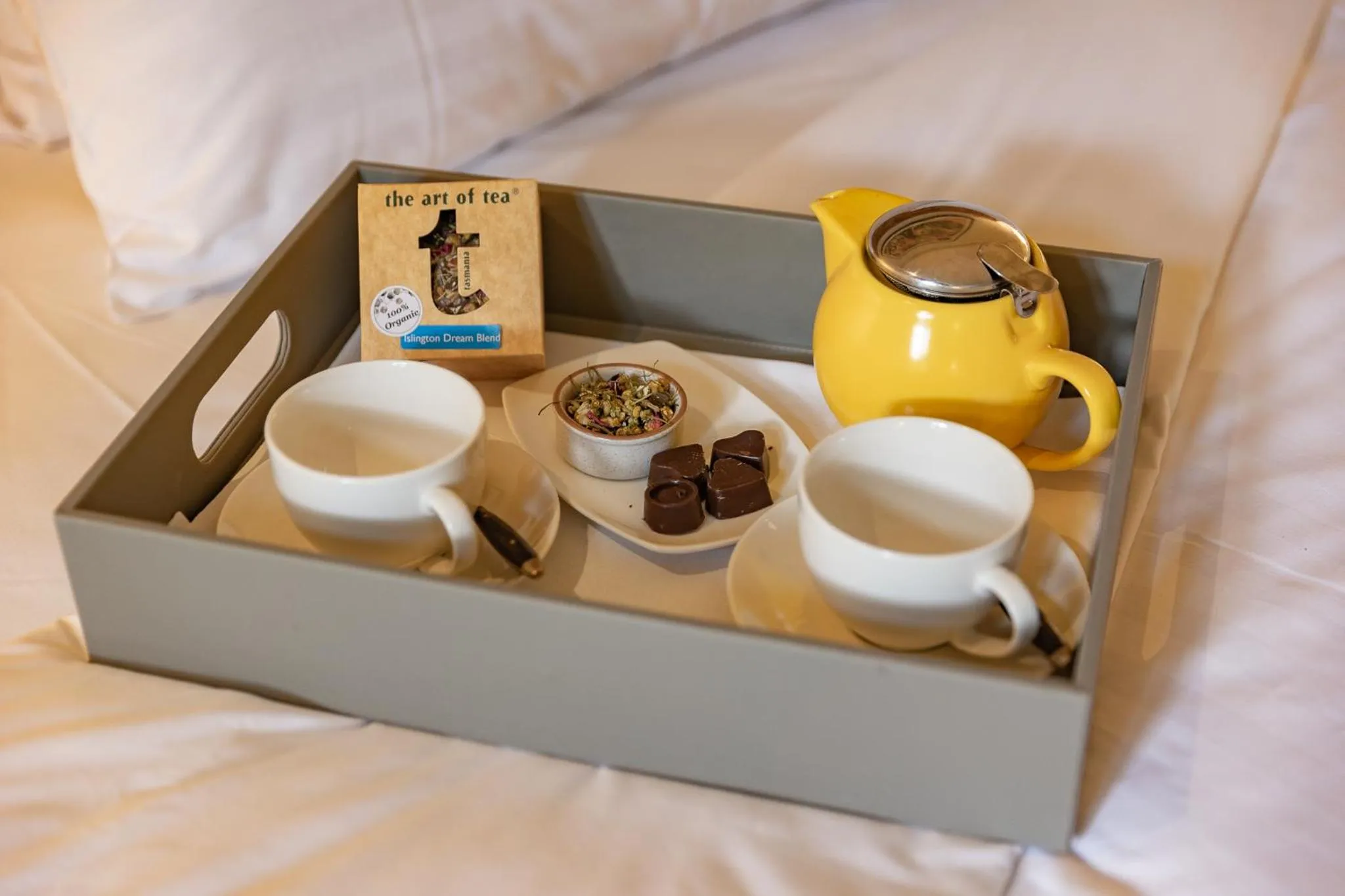 Coffee/tea facilities, Bed in Islington Hotel