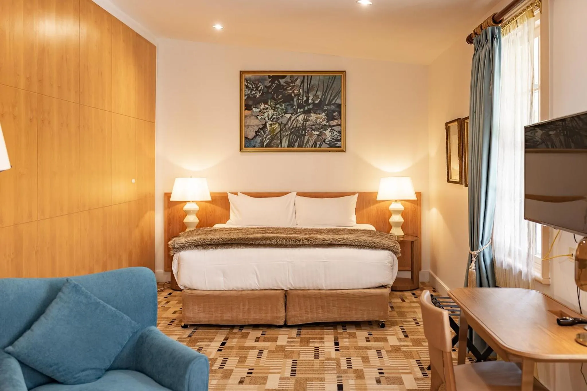 Bed in Islington Hotel