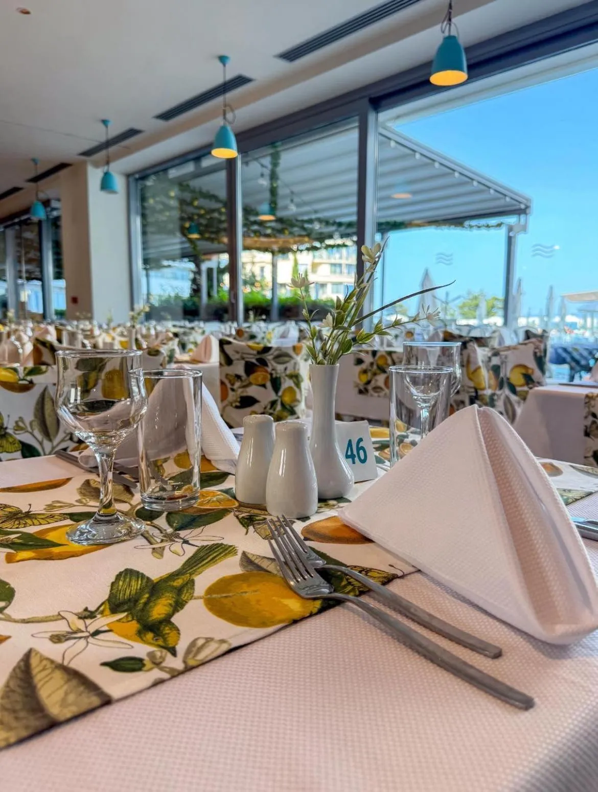 Restaurant/places to eat in Astoria Hotel All Inclusive & Private Beach
