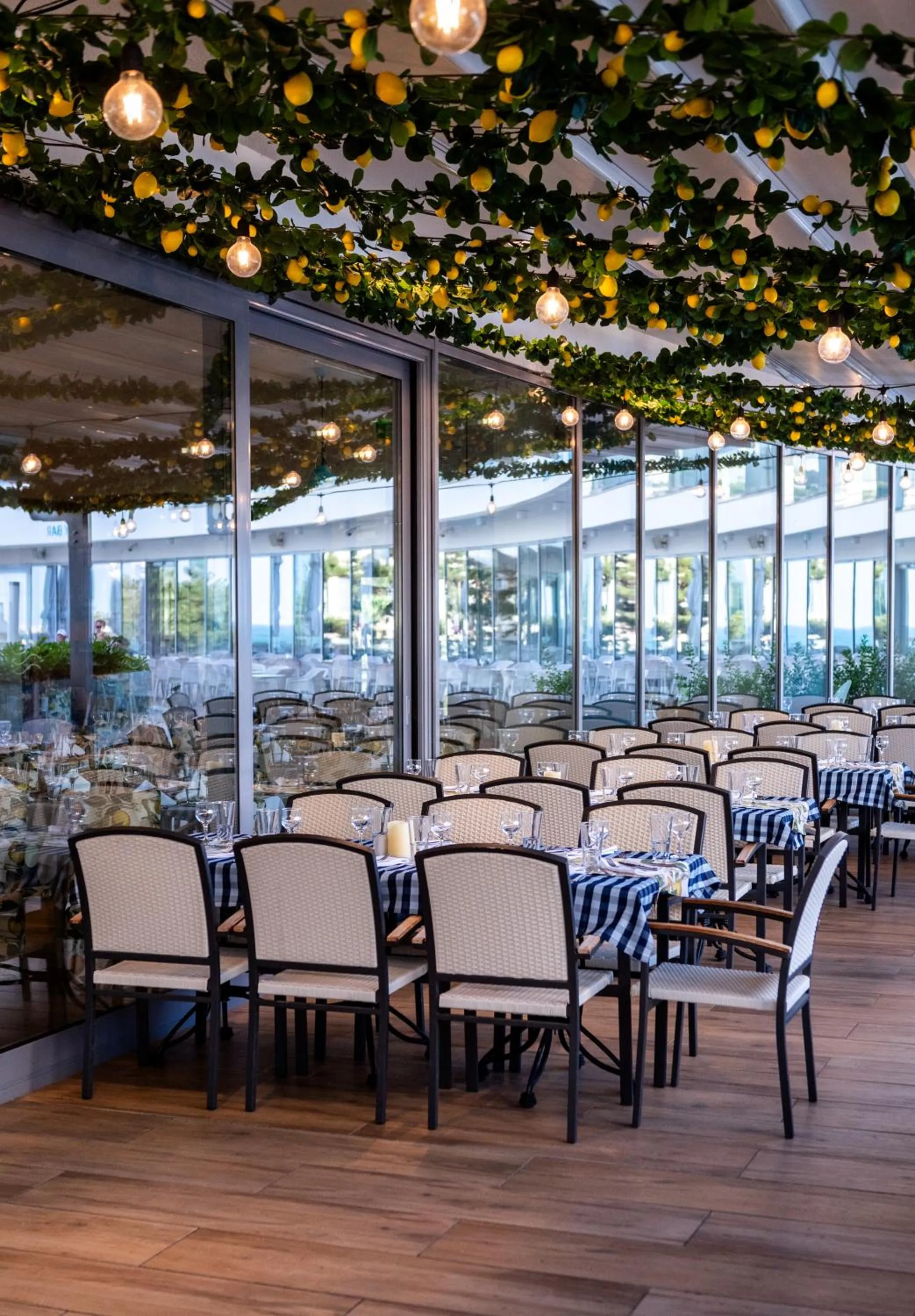 Restaurant/places to eat in Astoria Hotel All Inclusive & Private Beach