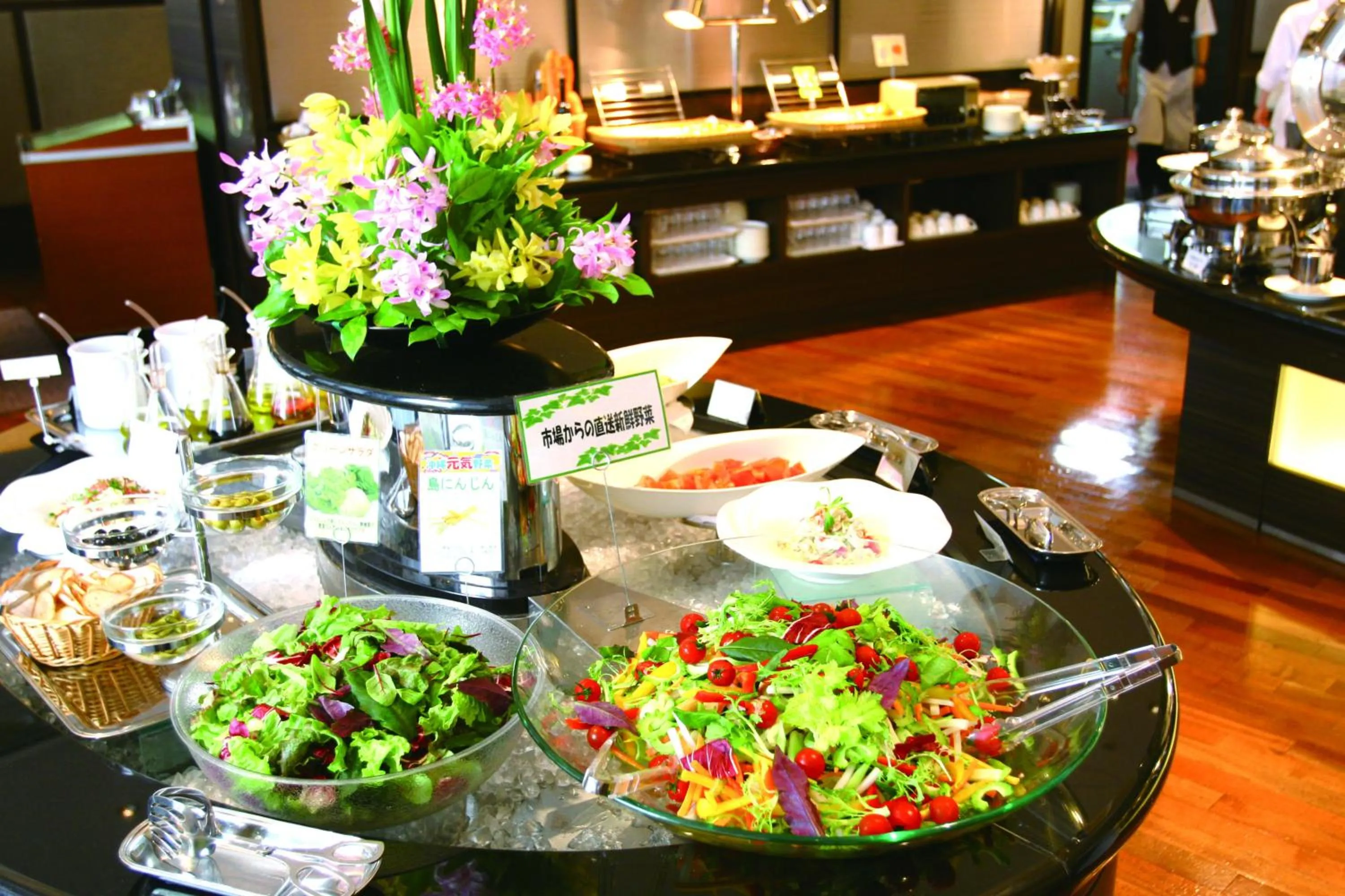 Restaurant/places to eat in Hotel JAL City Naha