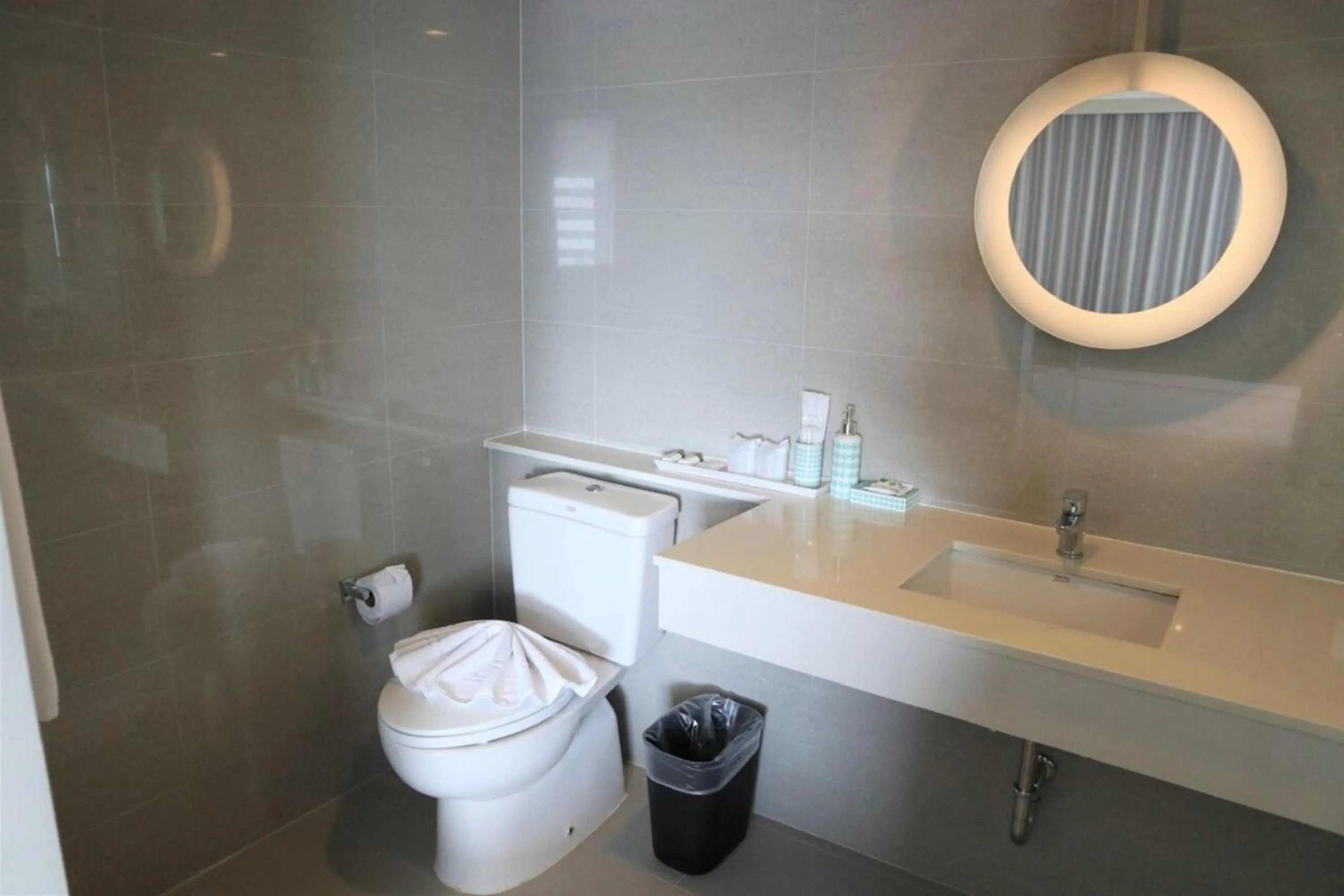 Bathroom in Pearl Hotel Phuket