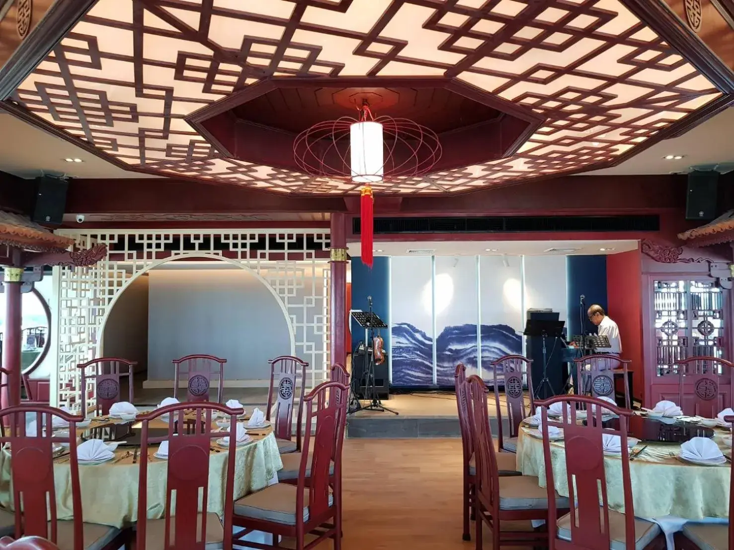 Restaurant/places to eat in Pearl Hotel Phuket Restaurant/places to eat in Pearl Hotel Phuket