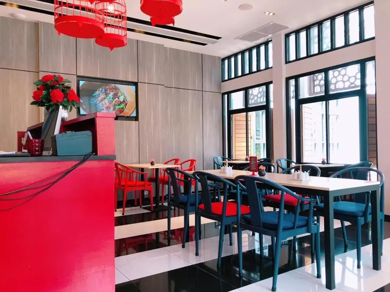 Restaurant/places to eat in Pearl Hotel Phuket Restaurant/places to eat in Pearl Hotel Phuket