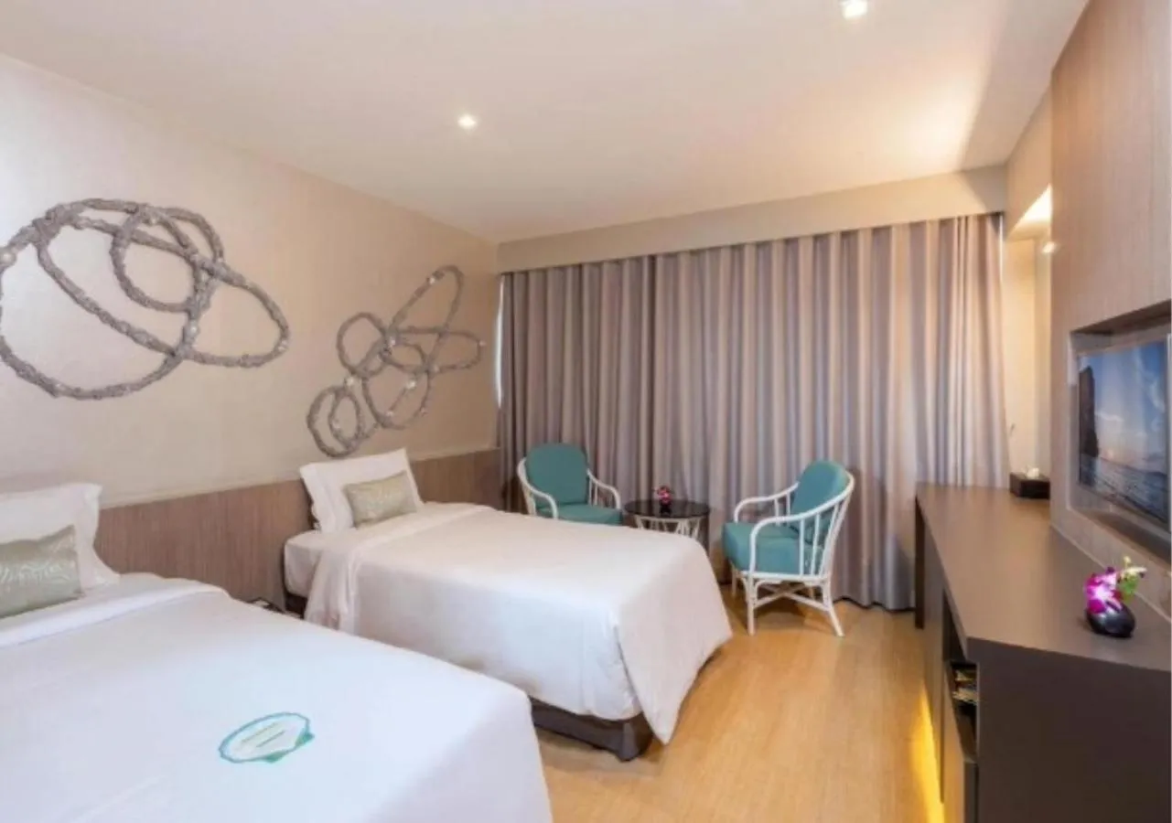 Bed in Pearl Hotel Phuket