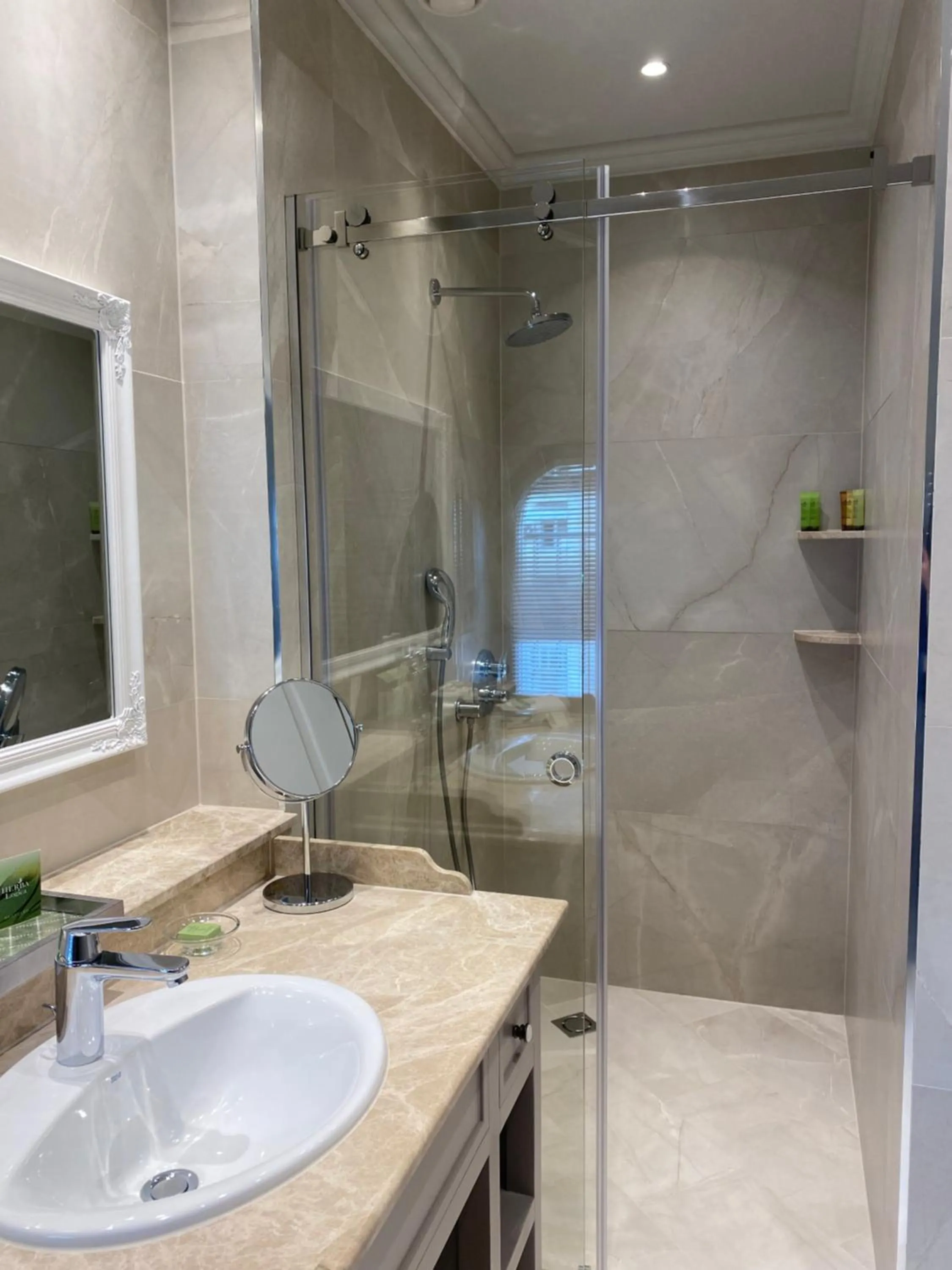 Bathroom in Villa Promenade