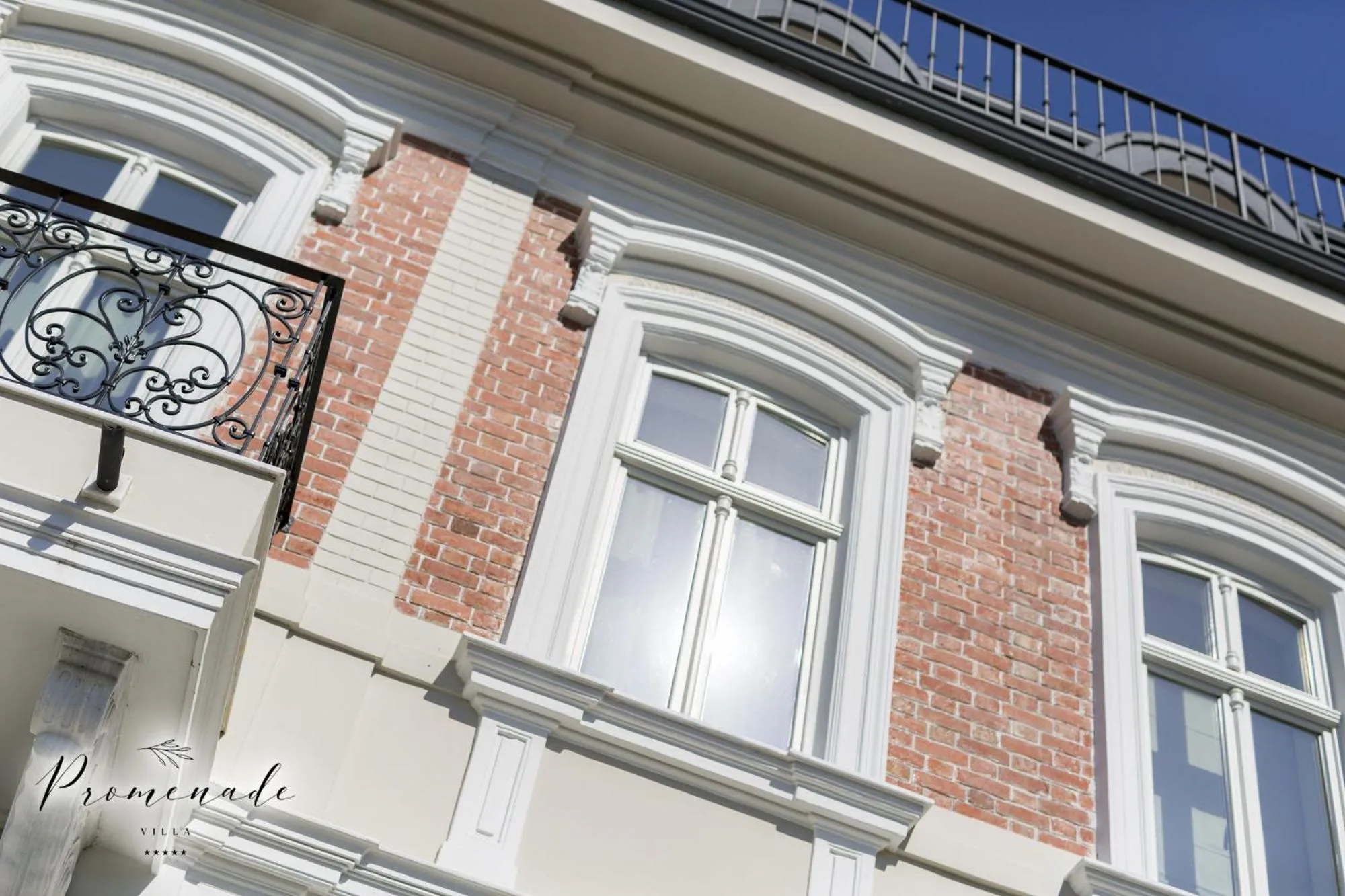 Property building in Villa Promenade