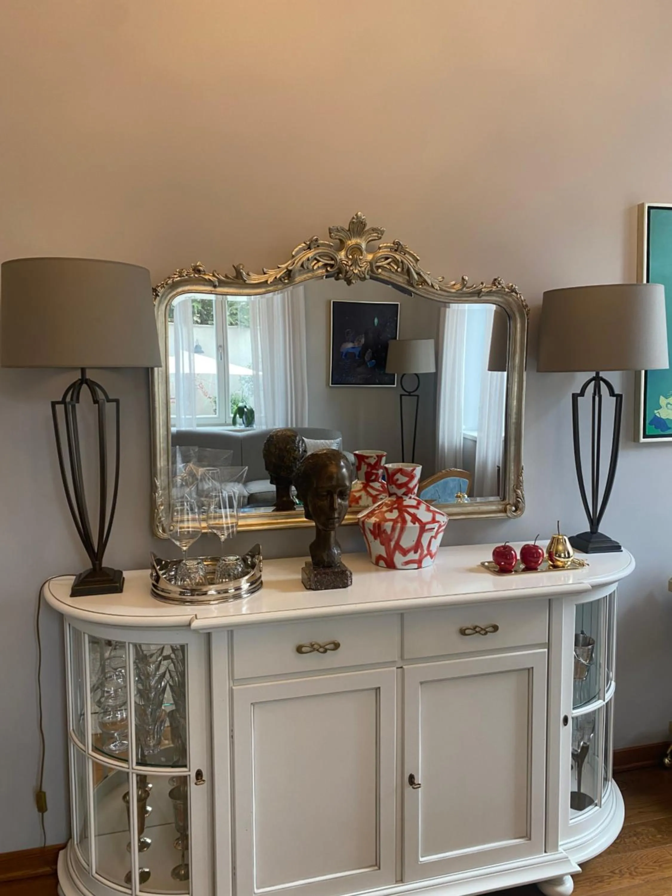 Communal lounge/ TV room in Villa Promenade