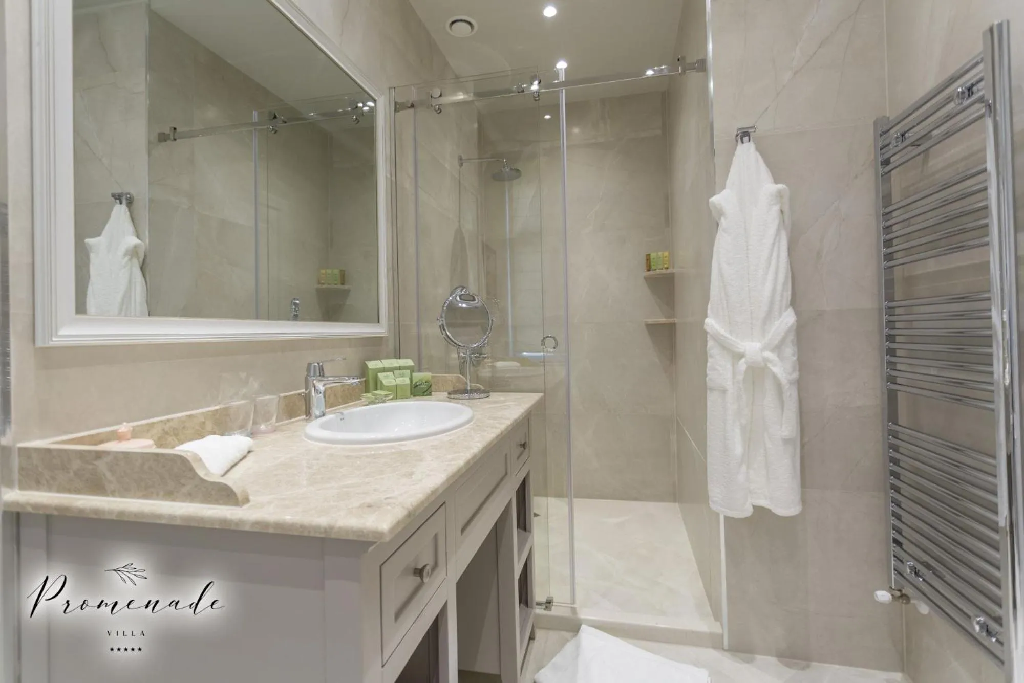 Shower in Villa Promenade