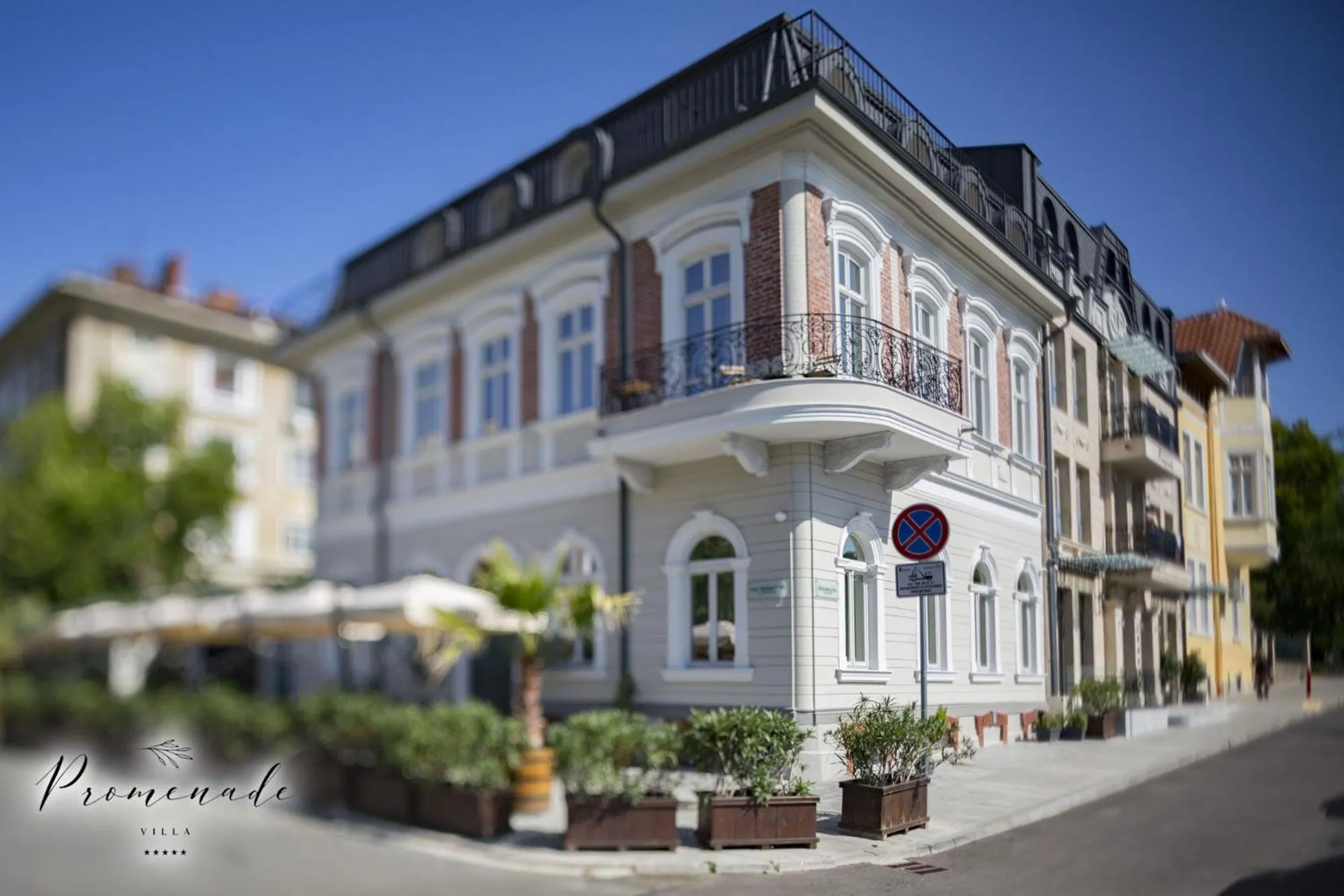 Property building in Villa Promenade