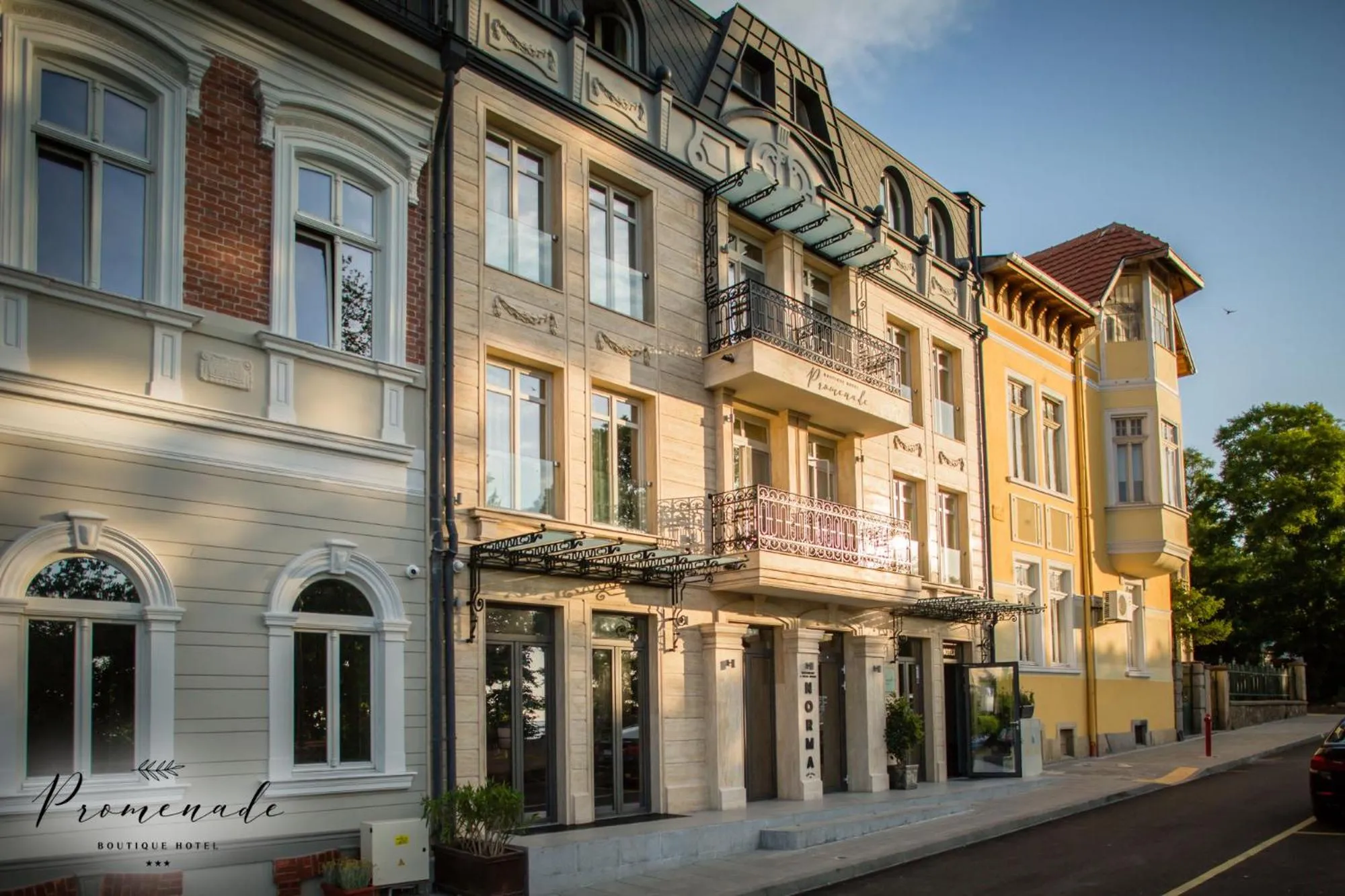 Property building in Villa Promenade