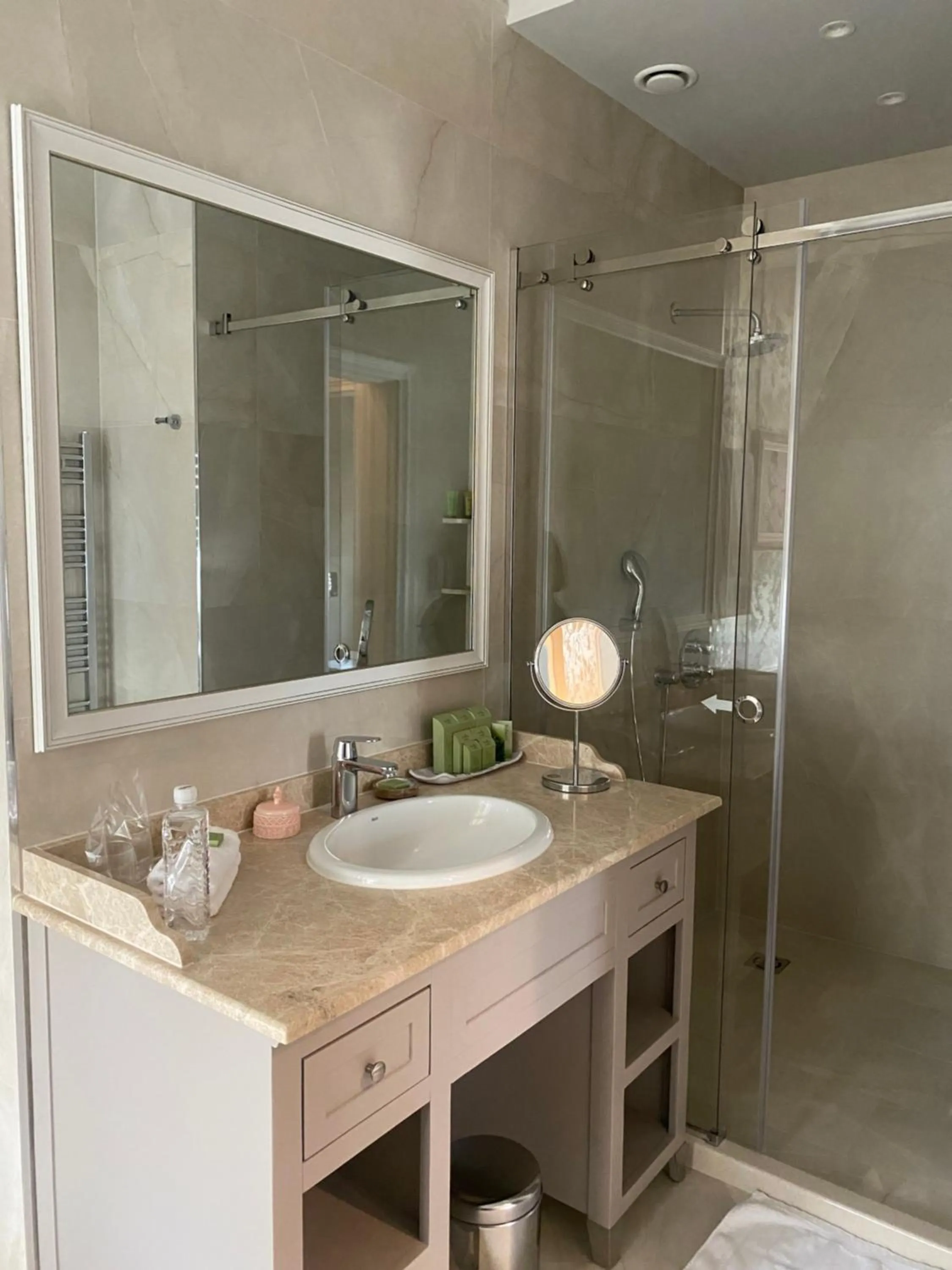 Shower in Villa Promenade