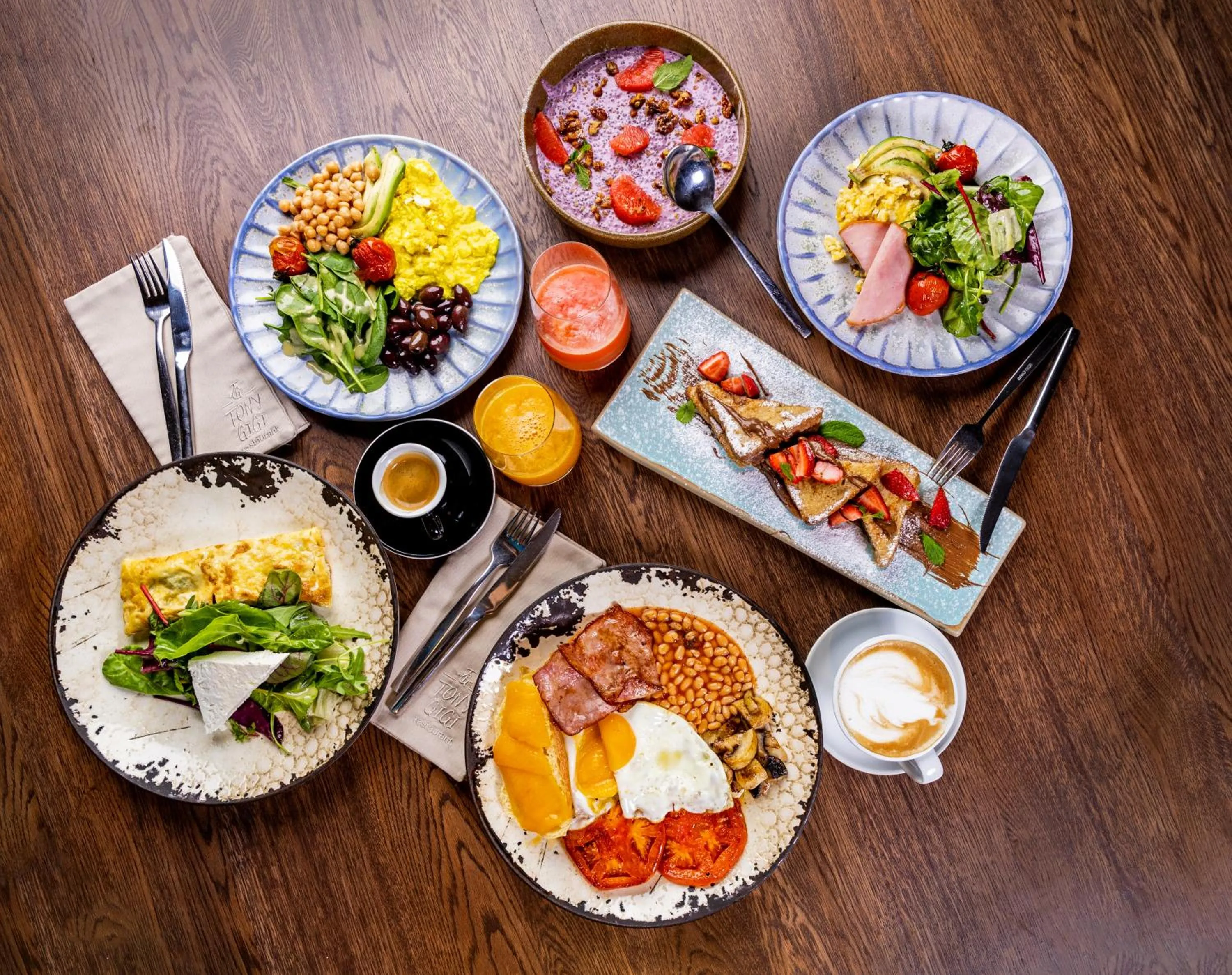 Breakfast in Villa Promenade