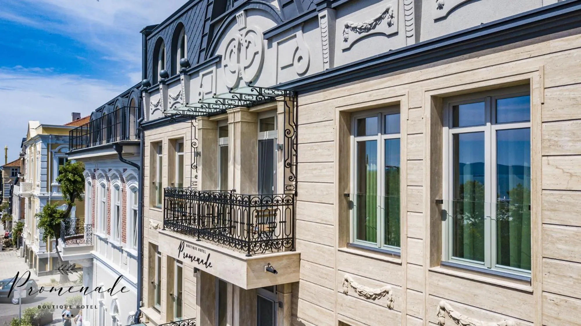 Property building in Villa Promenade