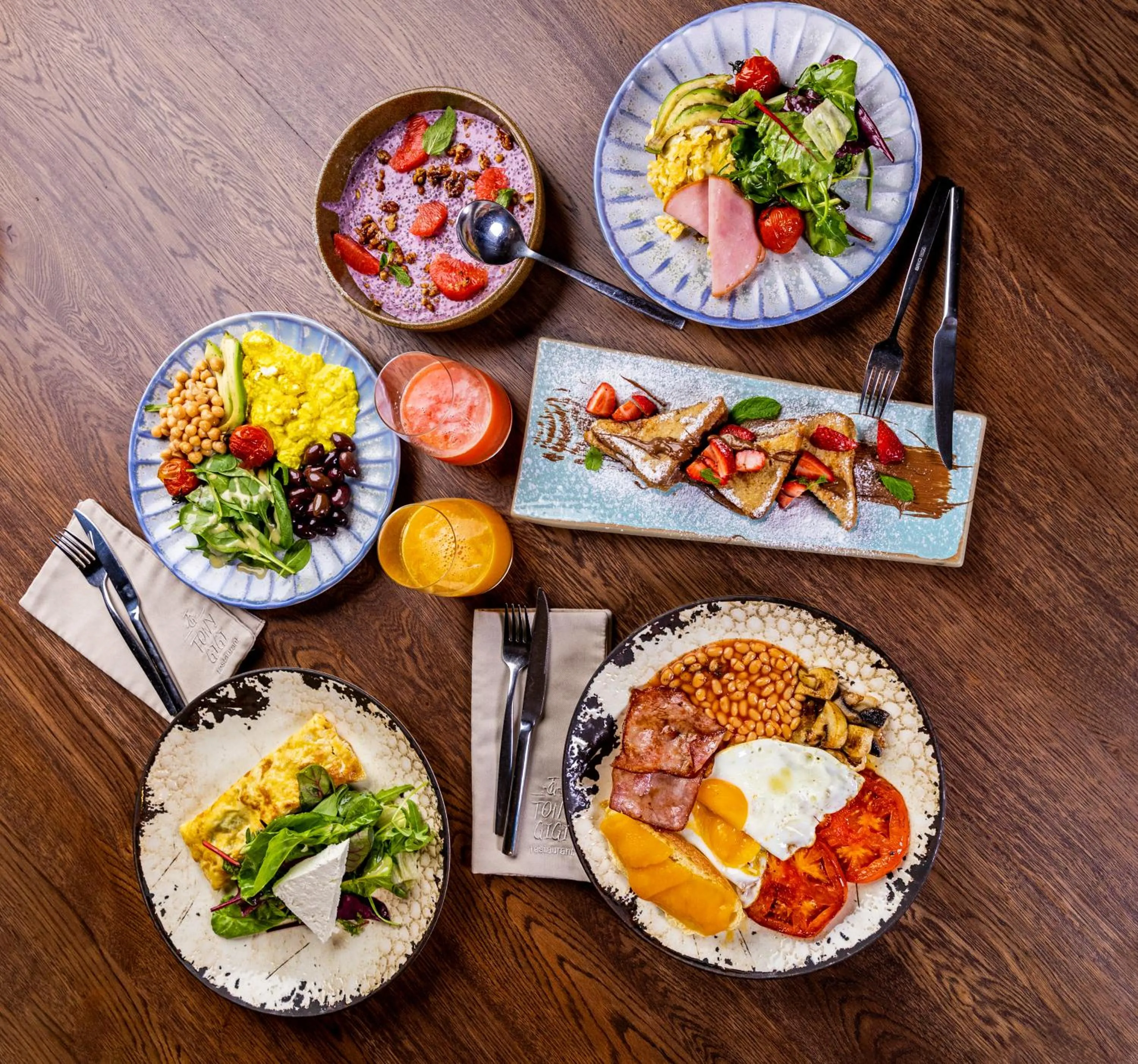 Breakfast in Villa Promenade