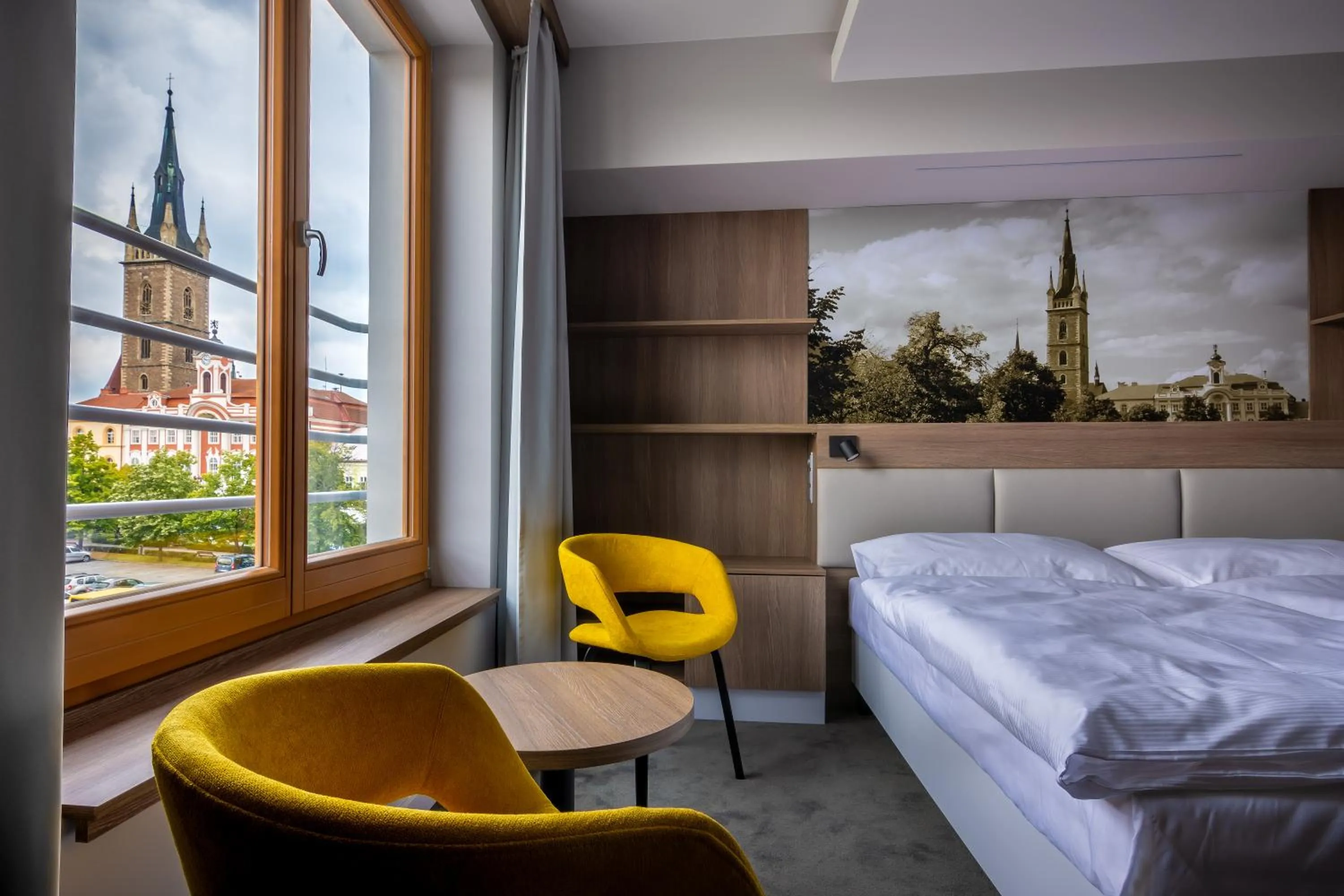 View (from property/room), Bed in Hotel Grand