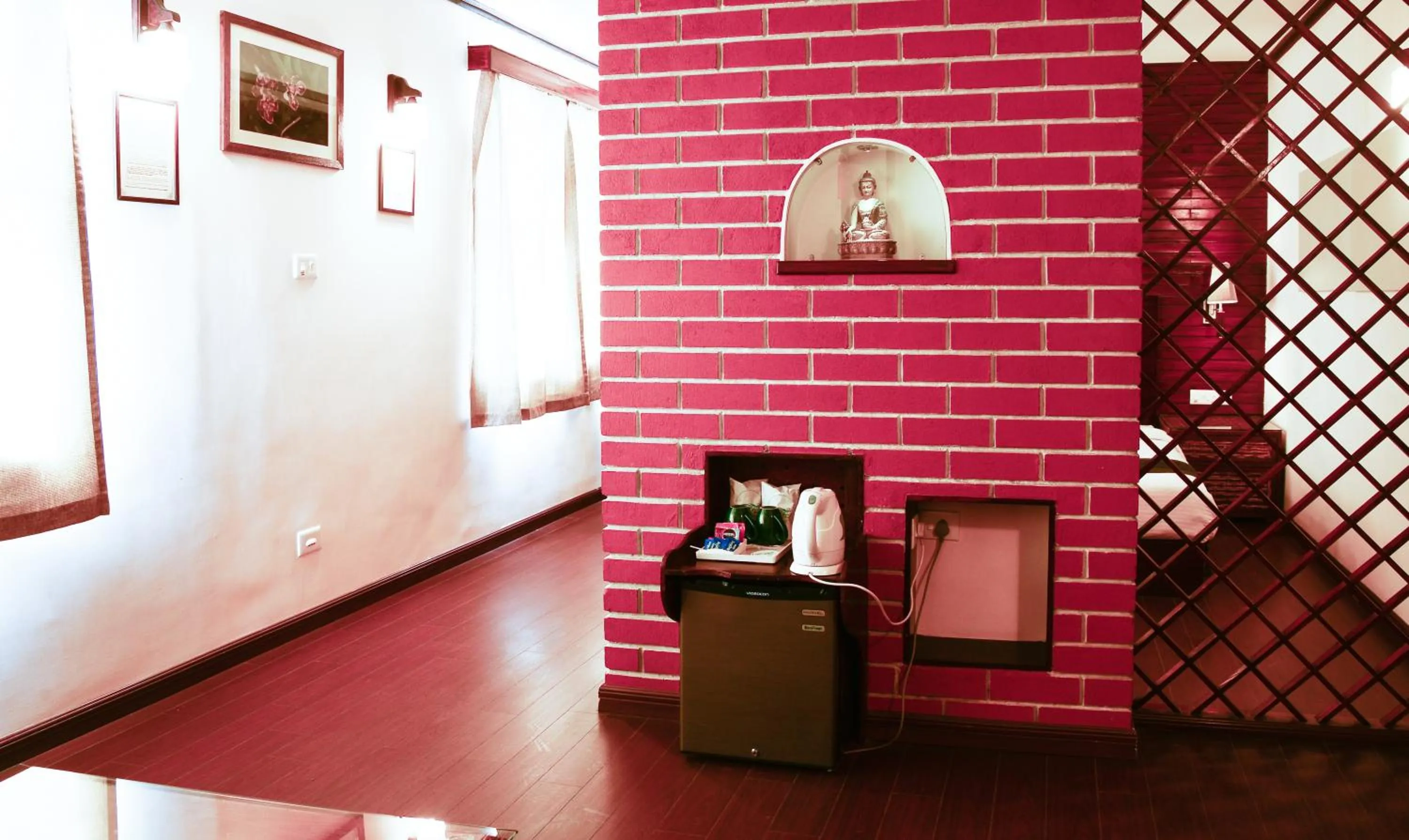 TV and multimedia in The Nettle and Fern Hotel Gangtok