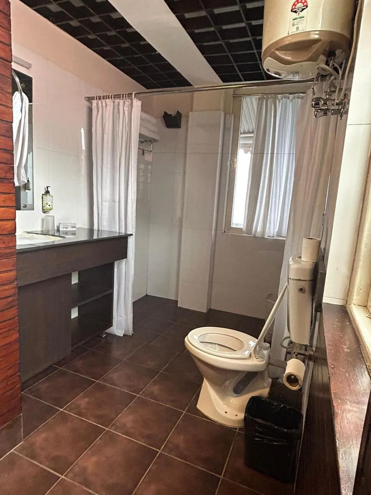 Bathroom in The Nettle and Fern Hotel Gangtok