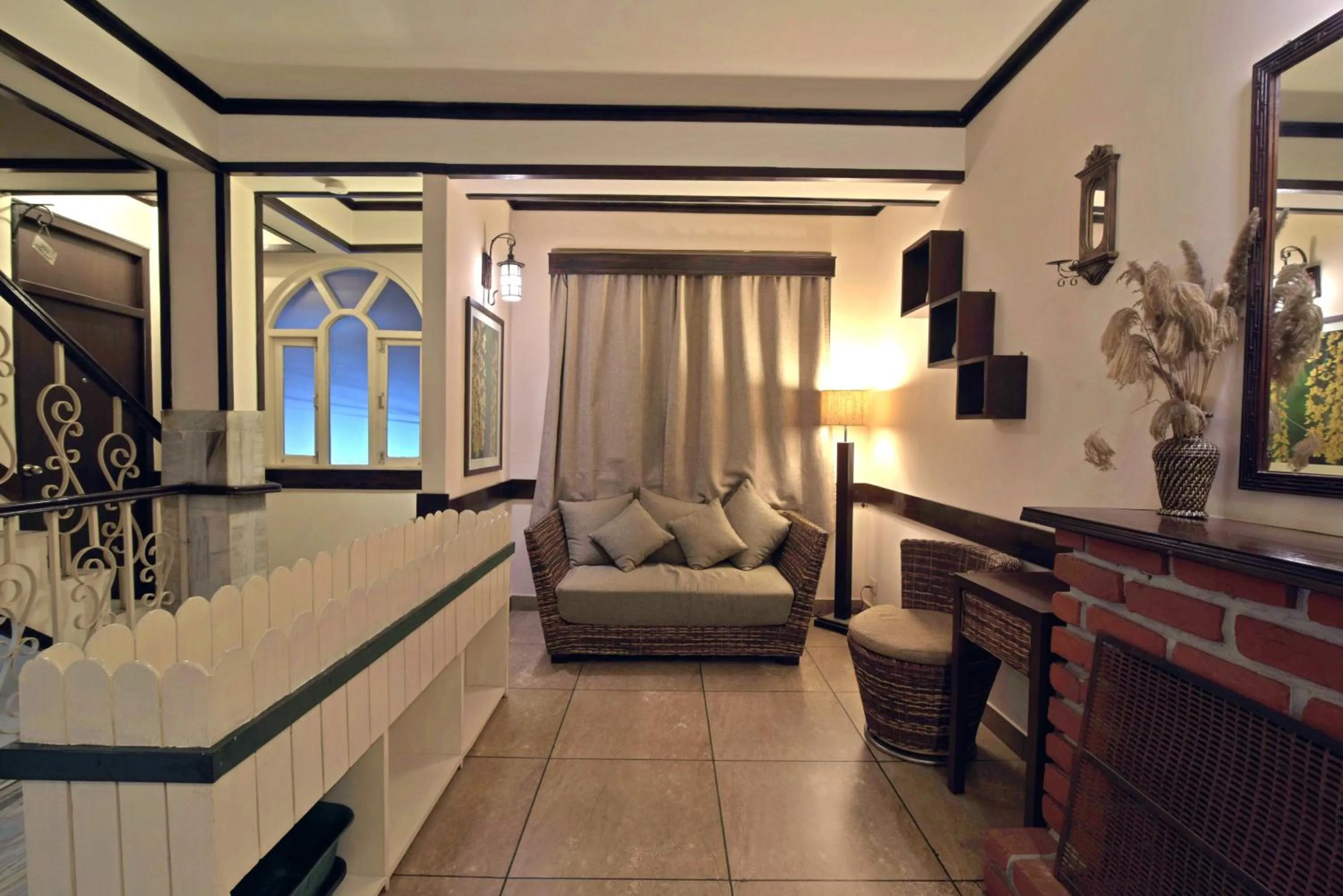 Seating area, Bed in The Nettle and Fern Hotel Gangtok