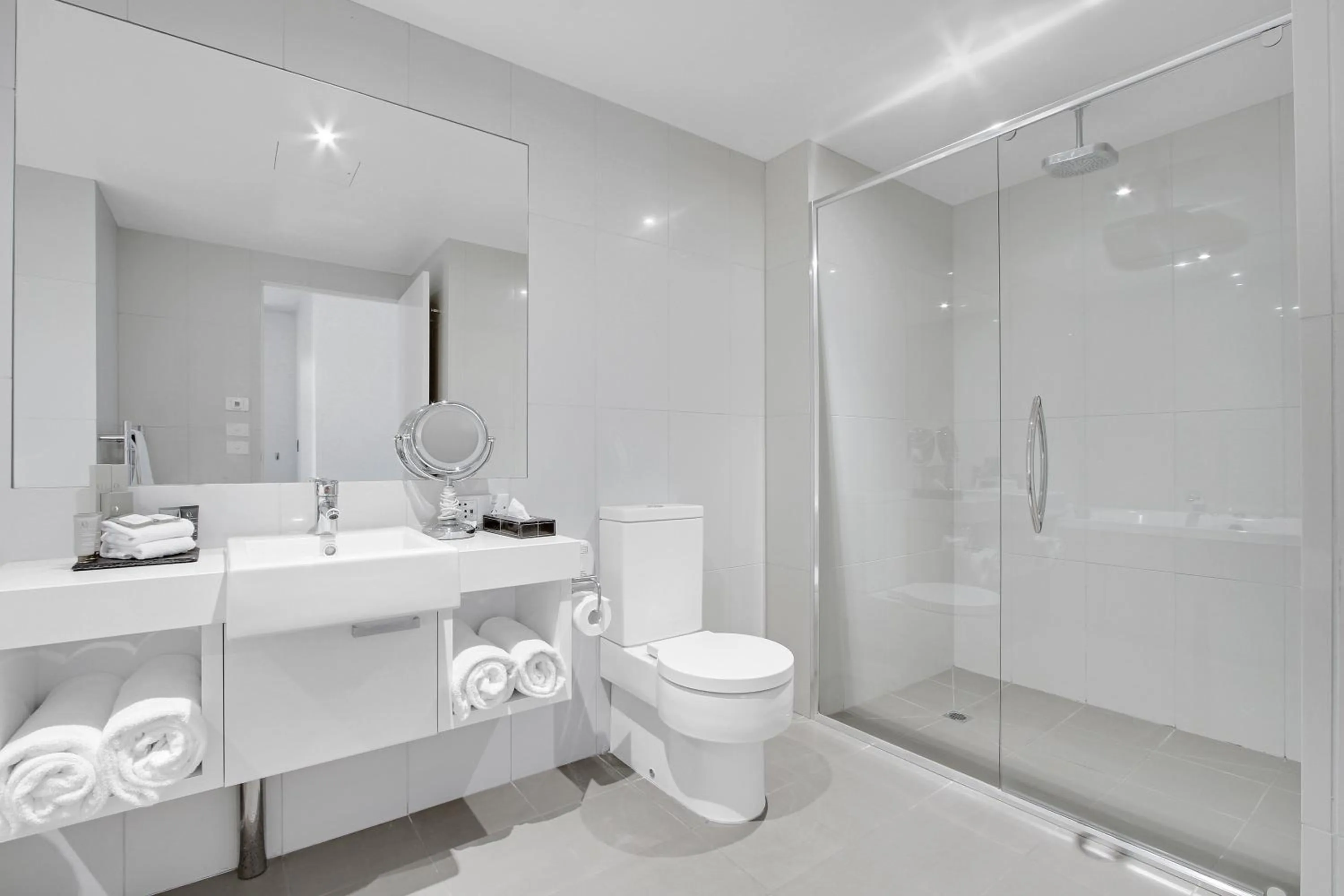 Bathroom in 5 Knots Metung