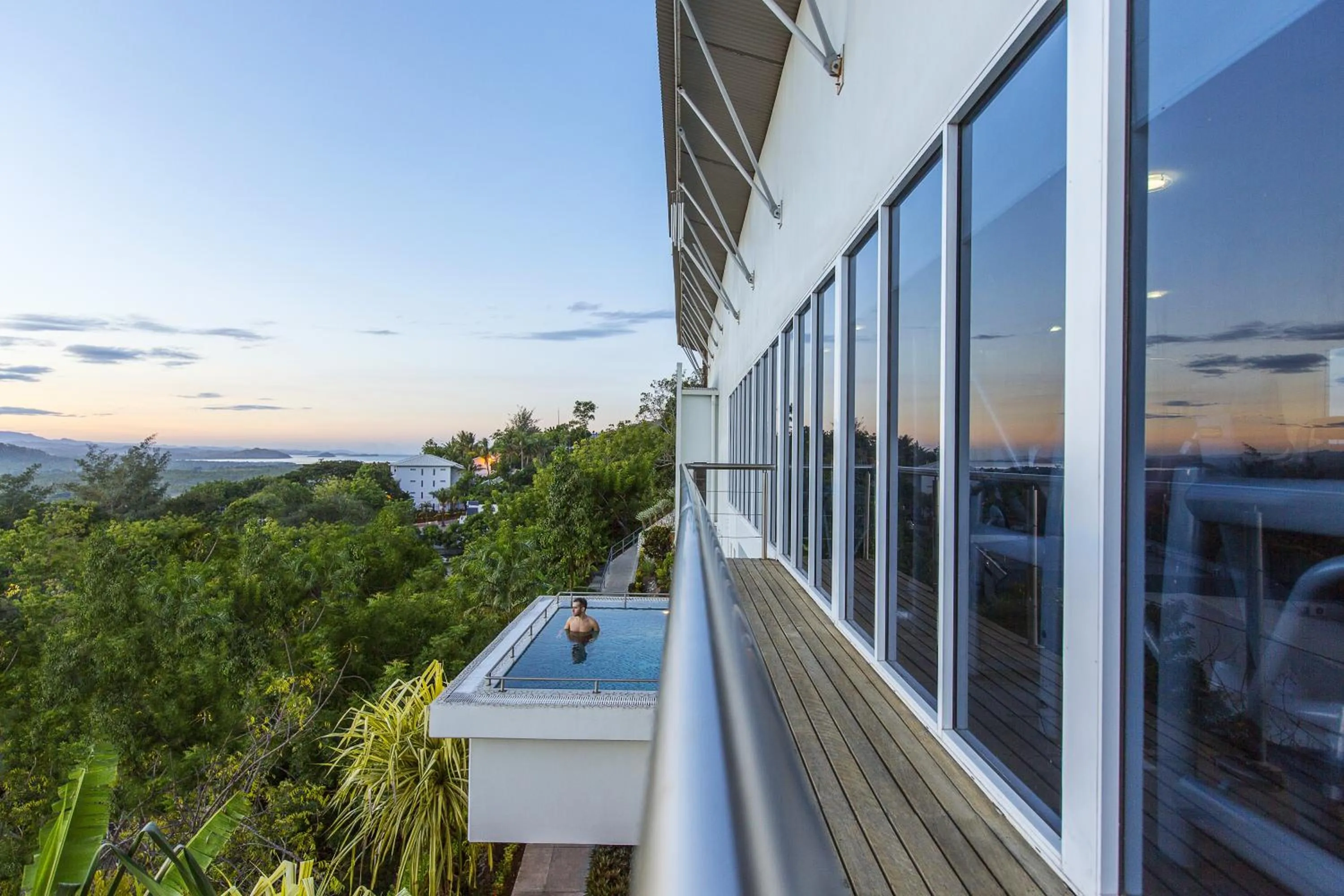 Fitness centre/facilities in Airways Hotel