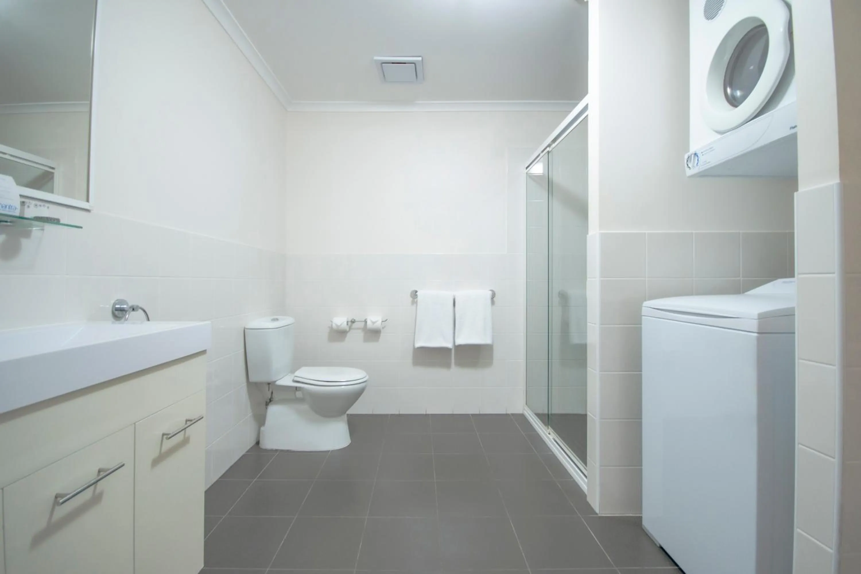 Bathroom in Mantra Wollongong