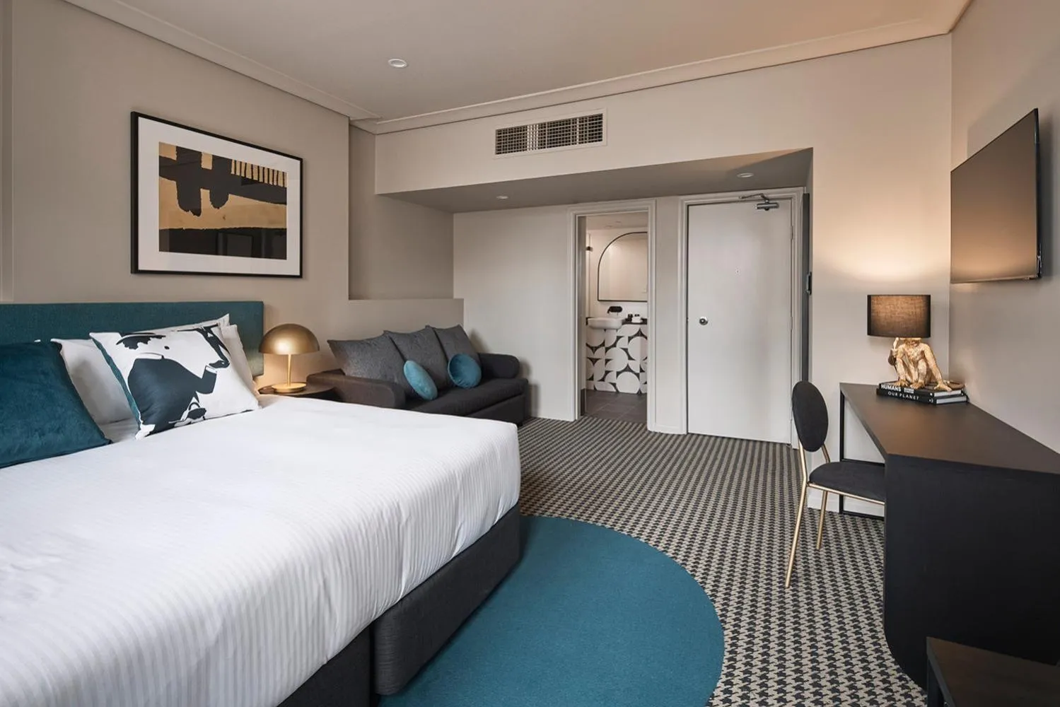 Photo of the whole room, Bed in The Capitol Hotel Sydney