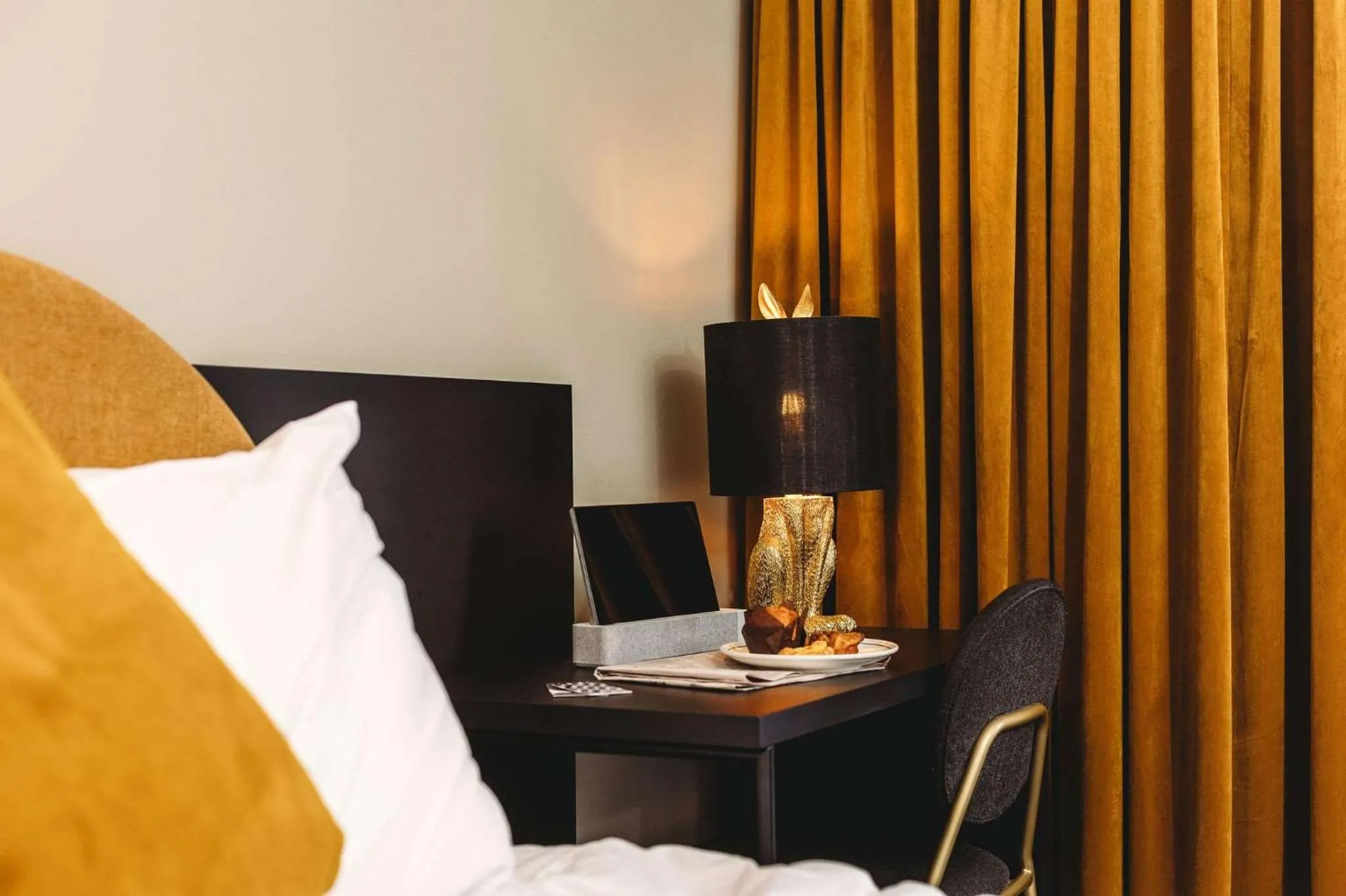 Other, Bed in The Capitol Hotel Sydney