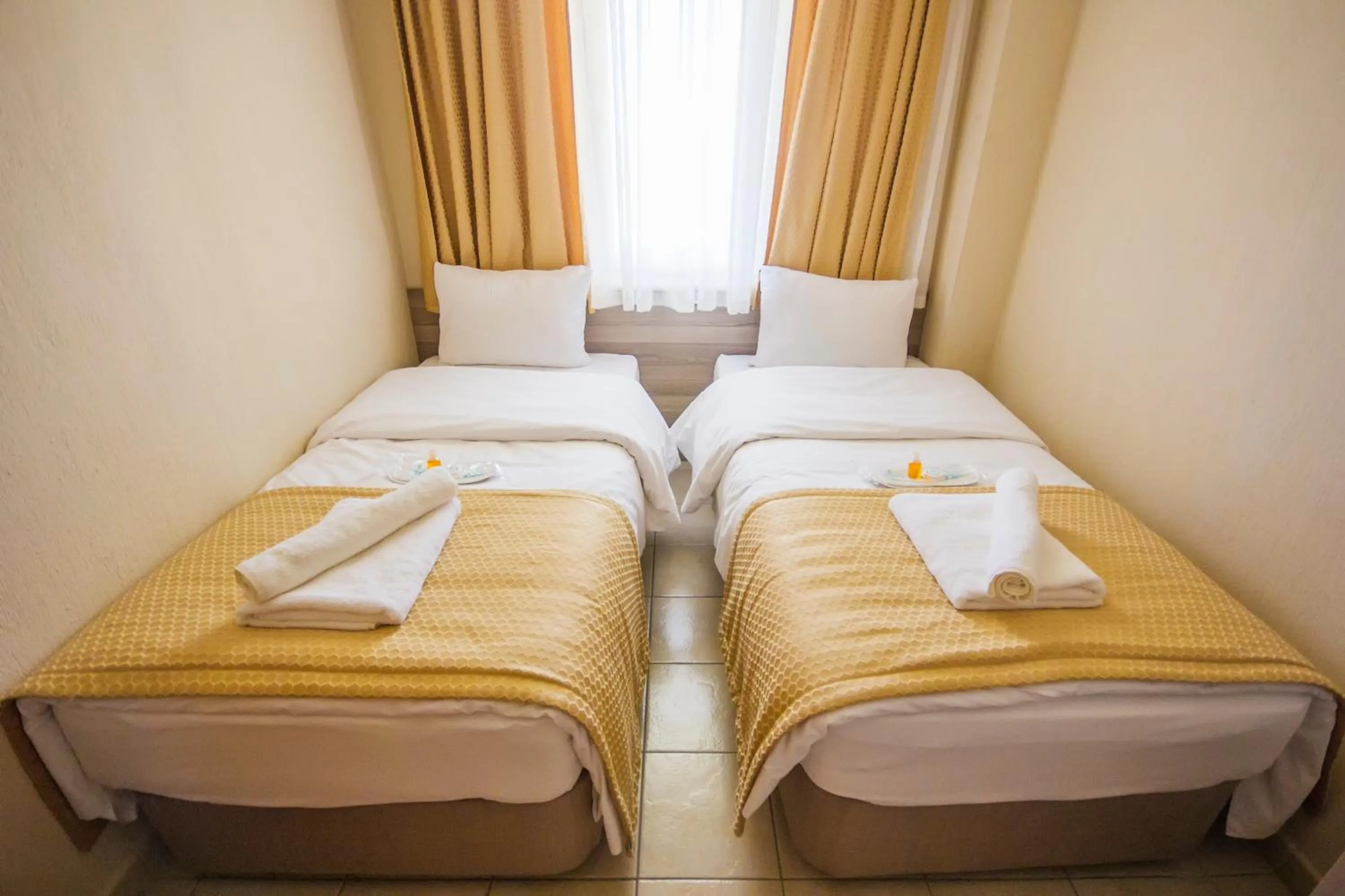 Bedroom, Bed in Basaranlar Thermal Otel