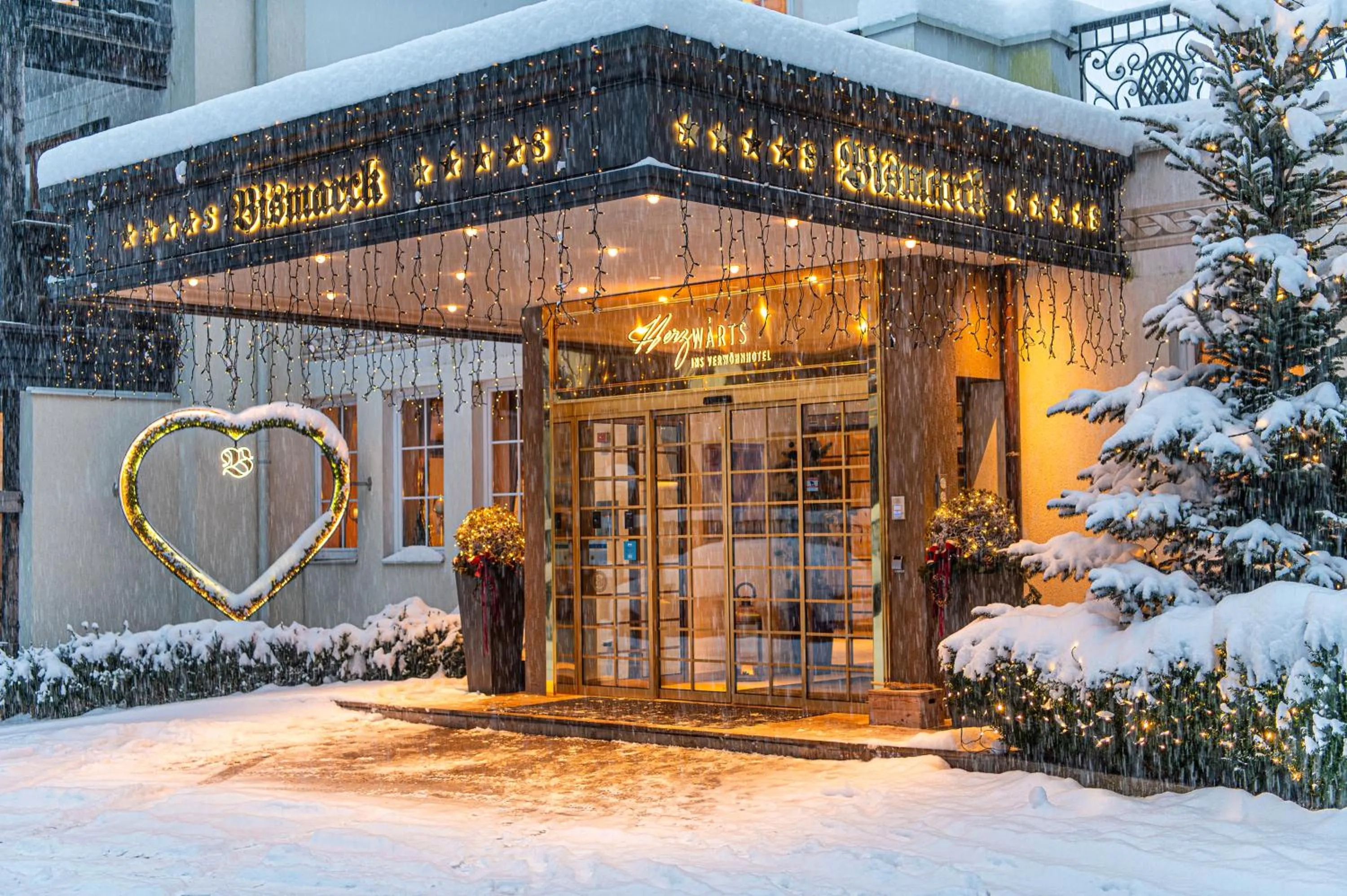 Facade/entrance in Hotel Bismarck