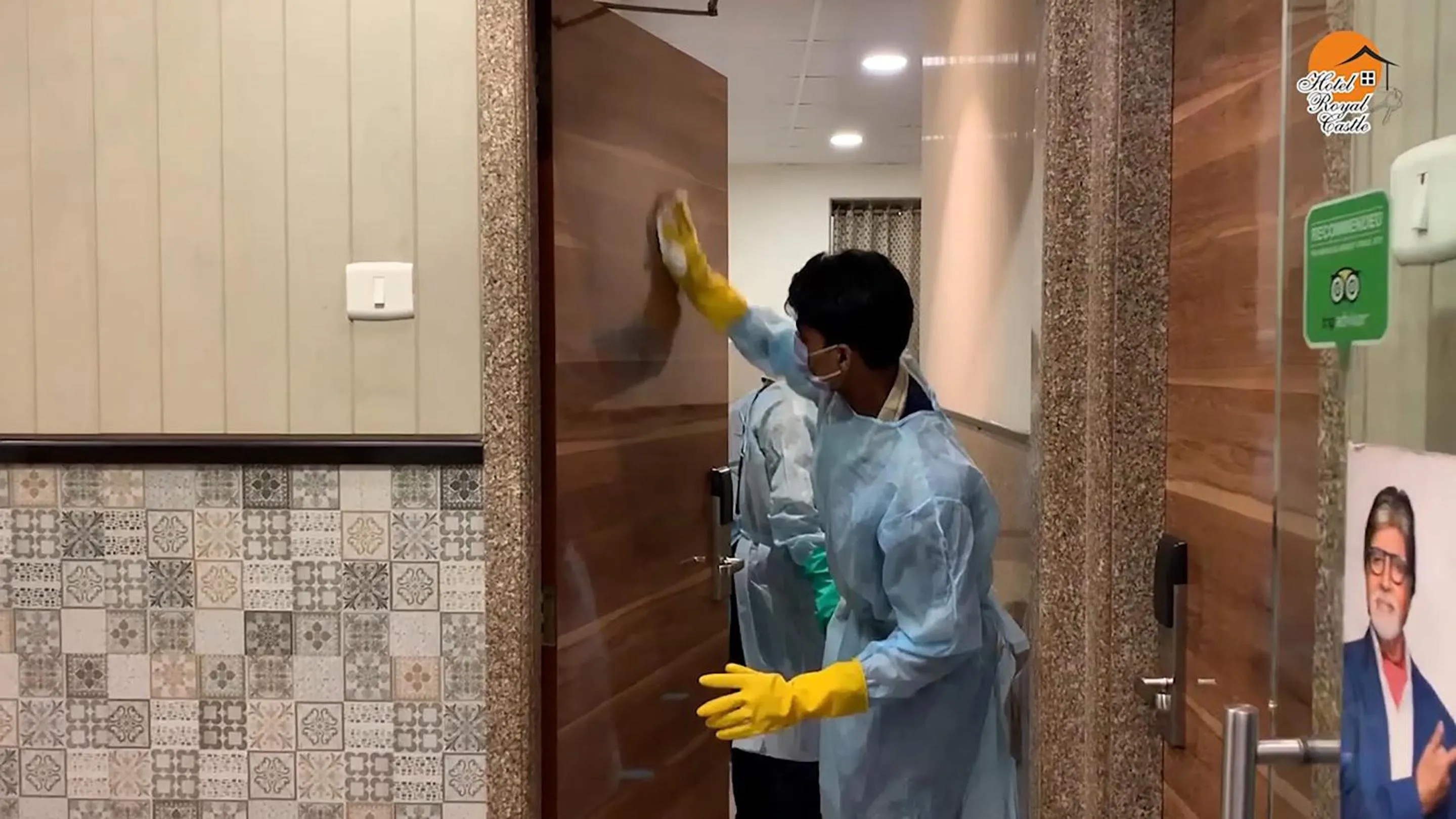 room service in Hotel Royal Castle