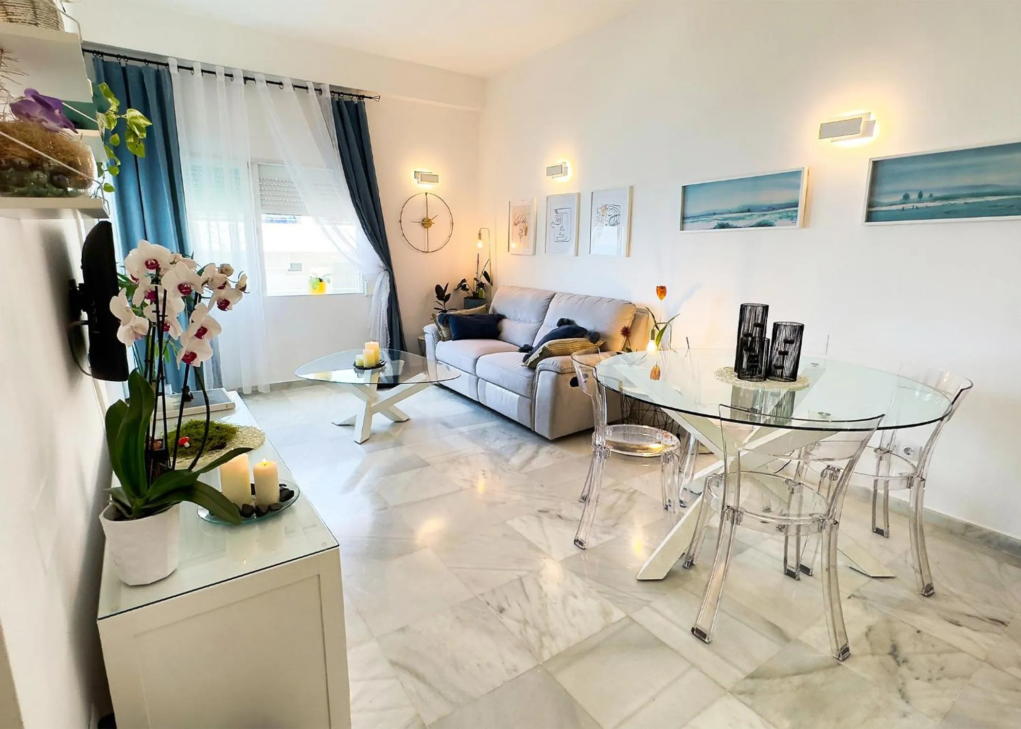 Skol 438 Super One-bedroom Apartment with Sea Views