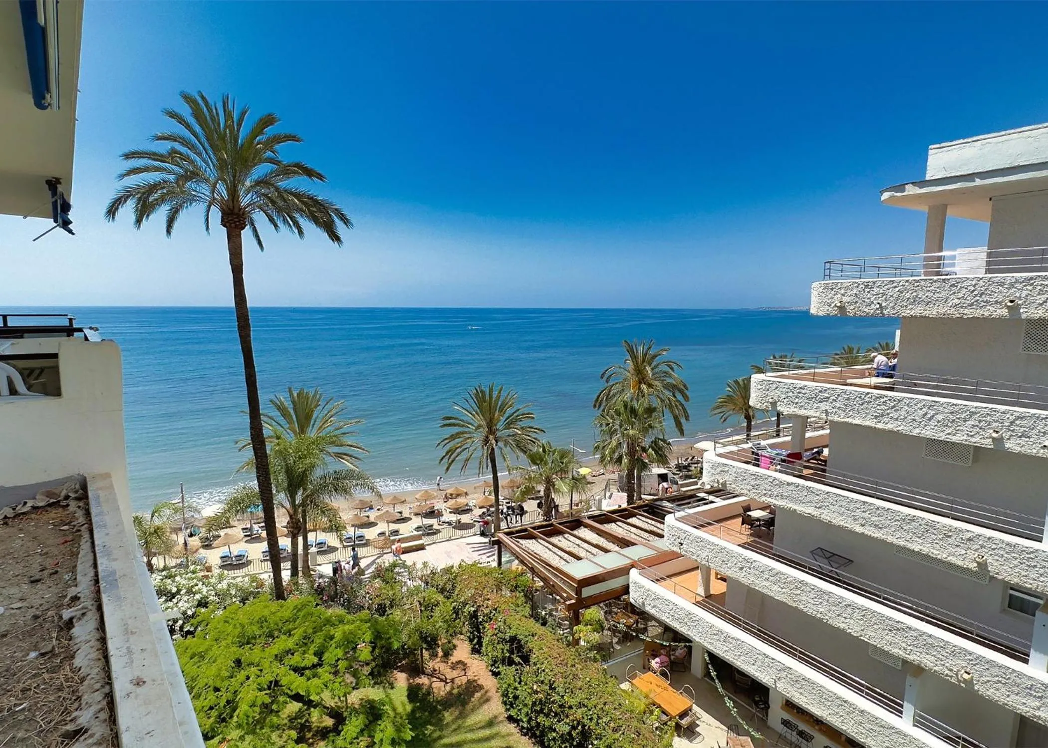 Skol 438 Super One-bedroom Apartment with Sea Views