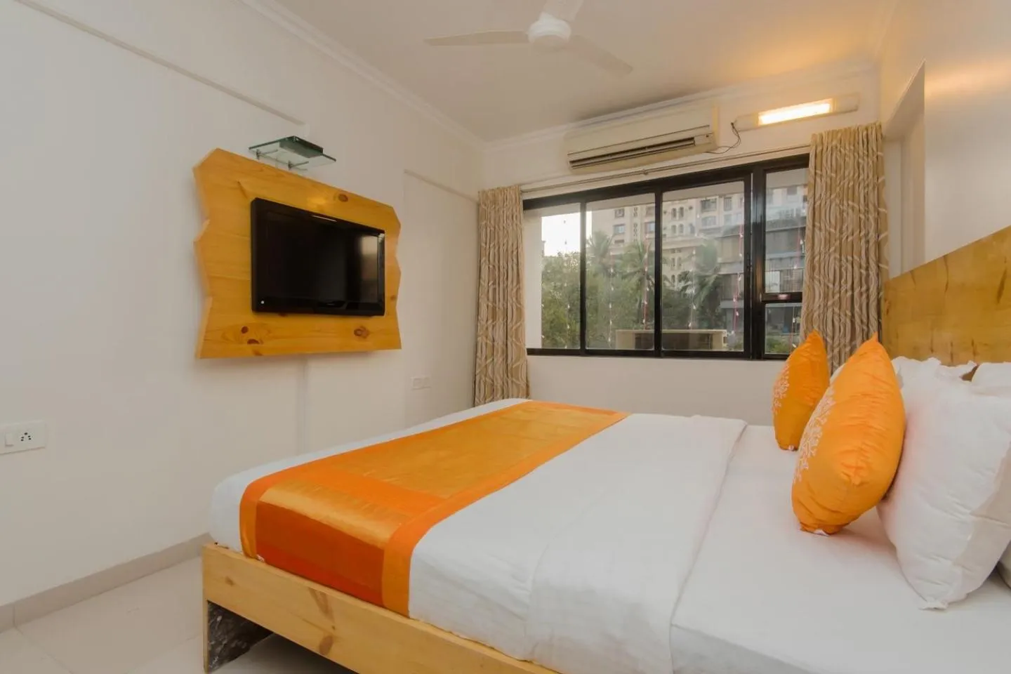 Photo of the whole room, Bed in Hotel Mina International