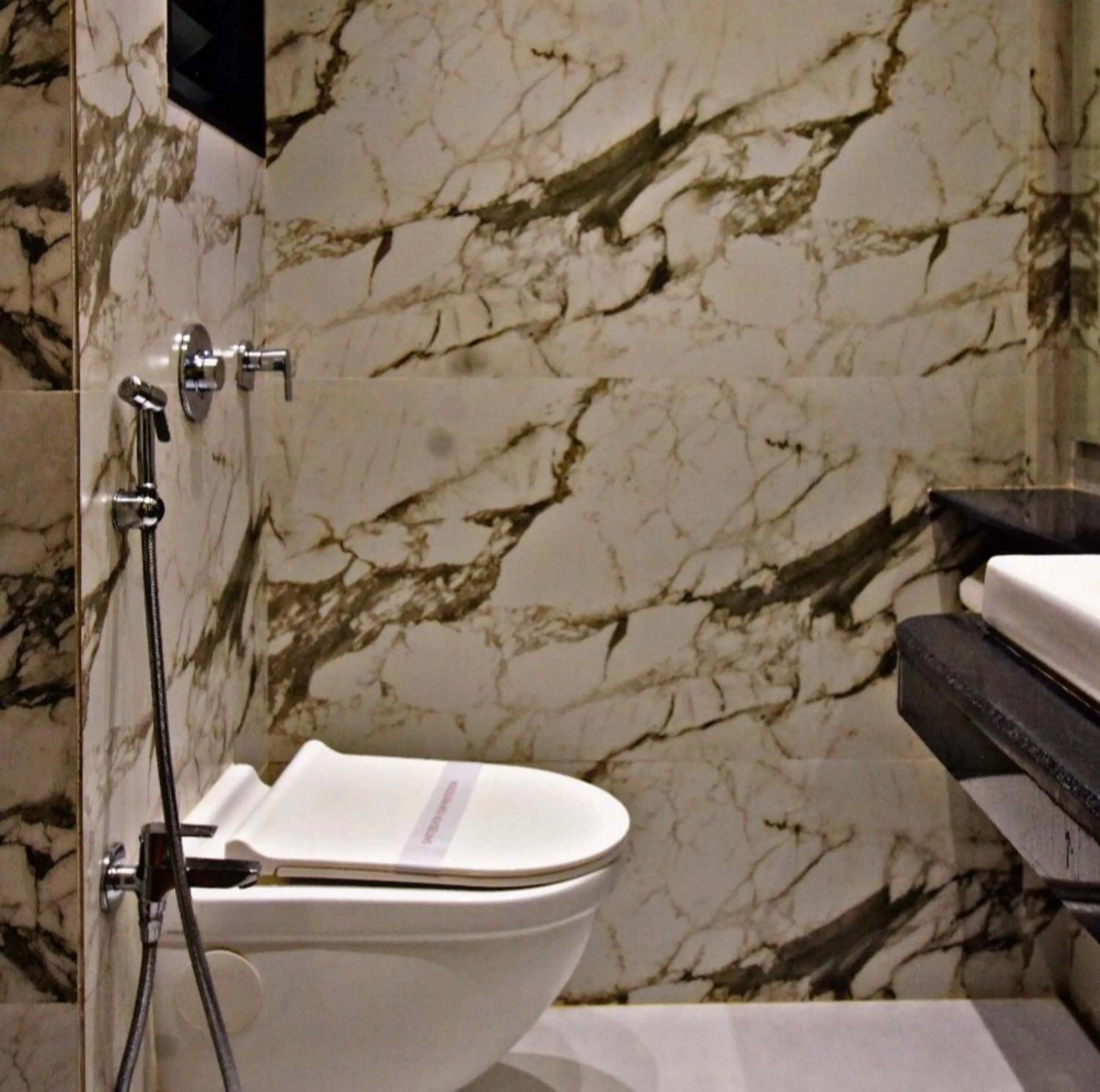 Bathroom in Hotel Mina International