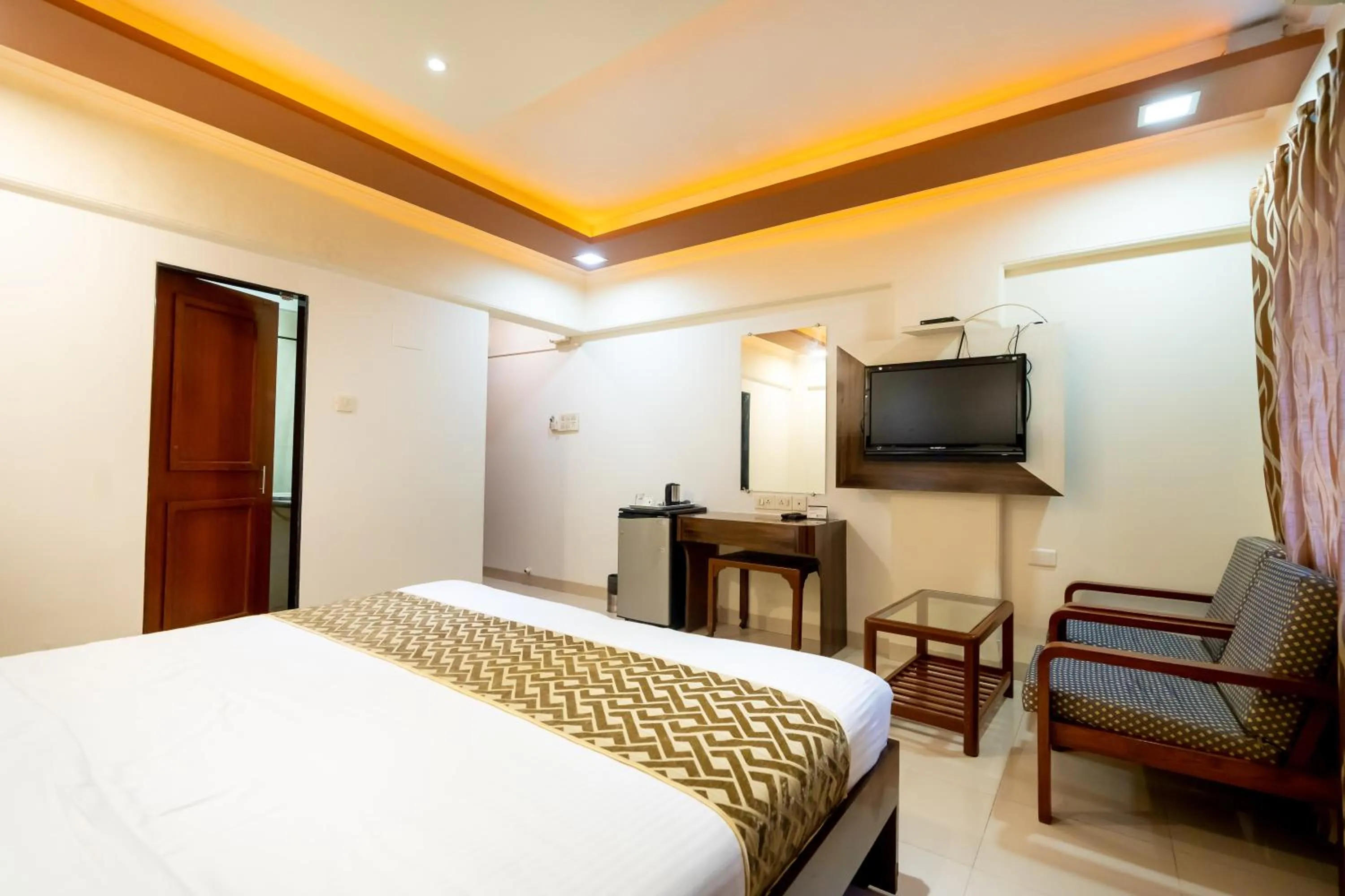 Photo of the whole room, Bed in Hotel Mina International