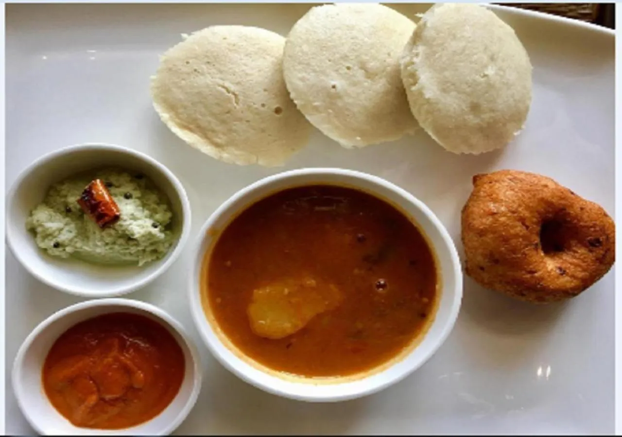 Breakfast in Hotel Mina International