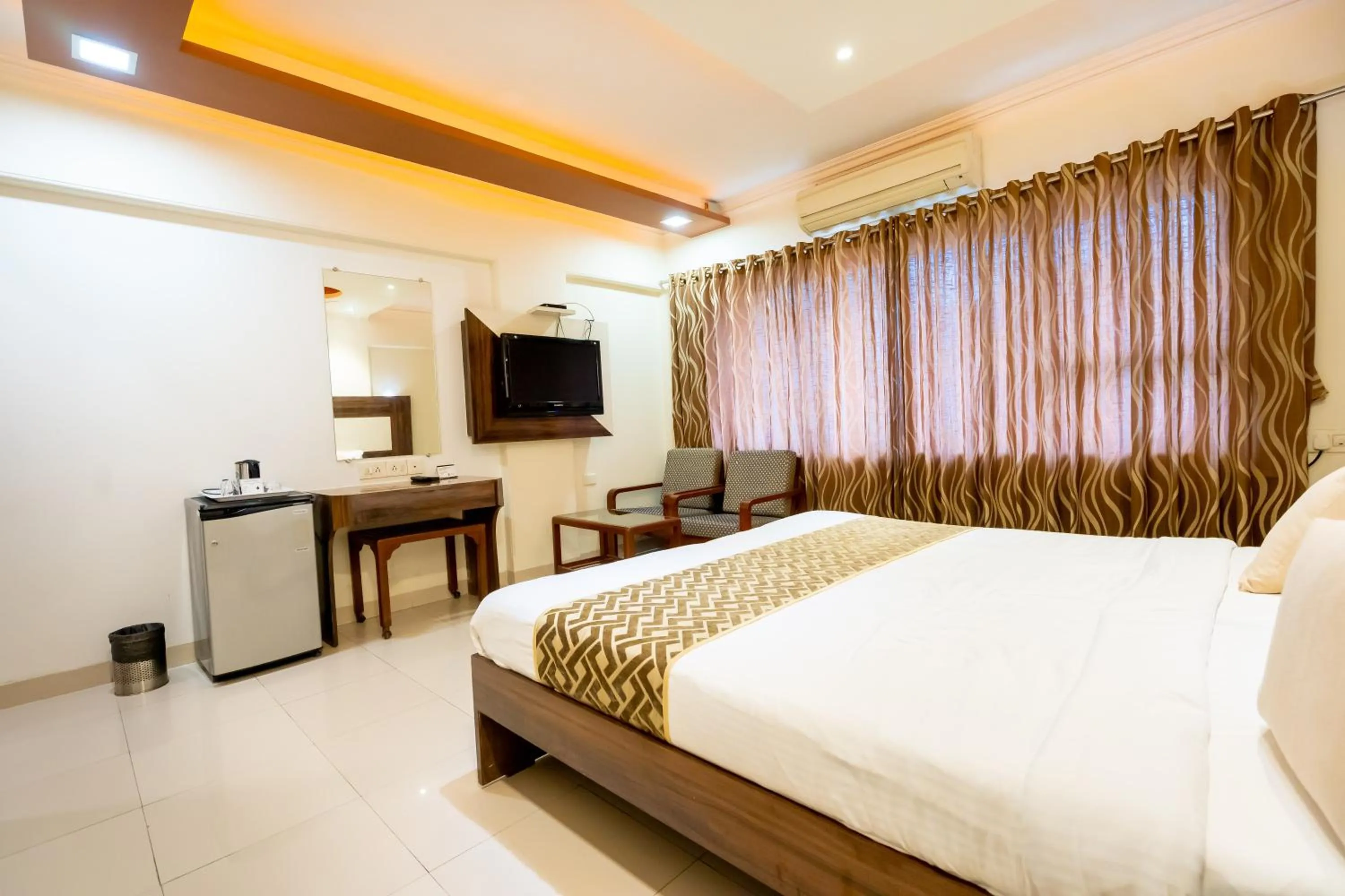 Photo of the whole room, Bed in Hotel Mina International